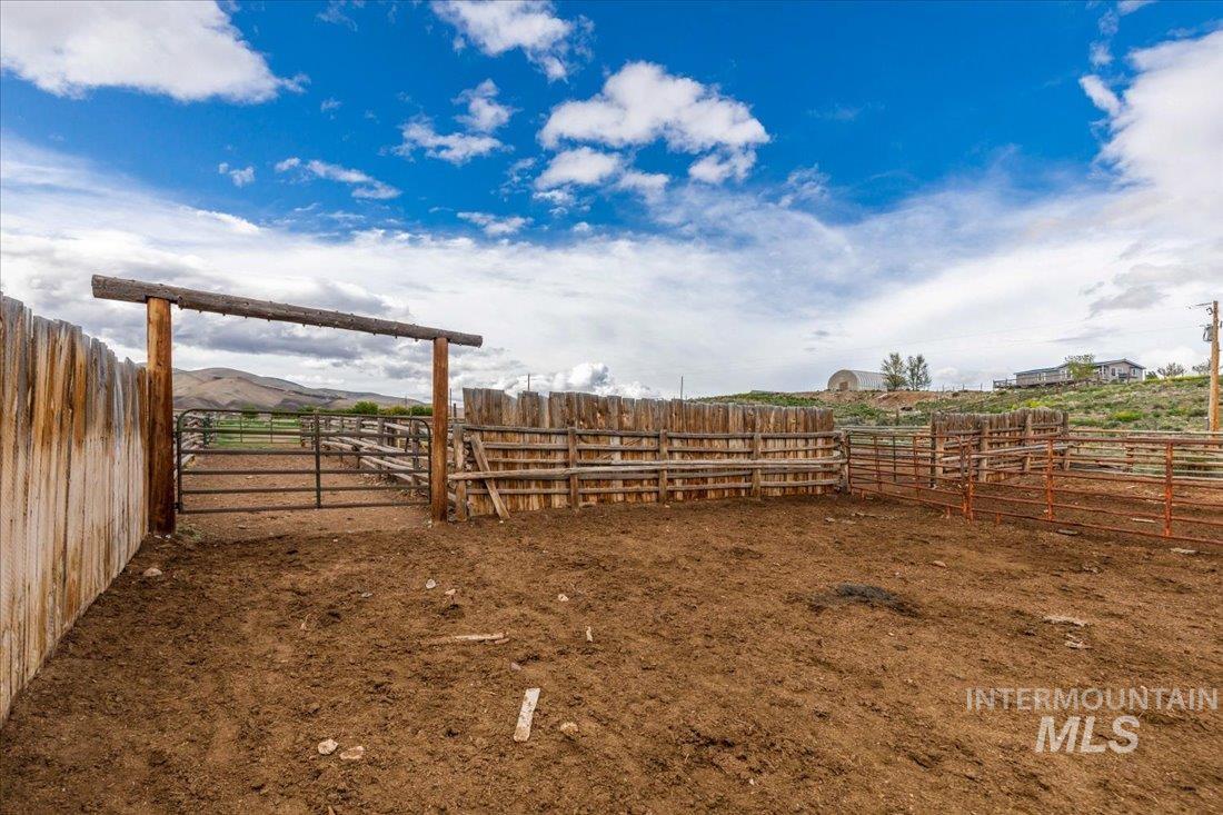 24950 Highway 93 Property Photo 34