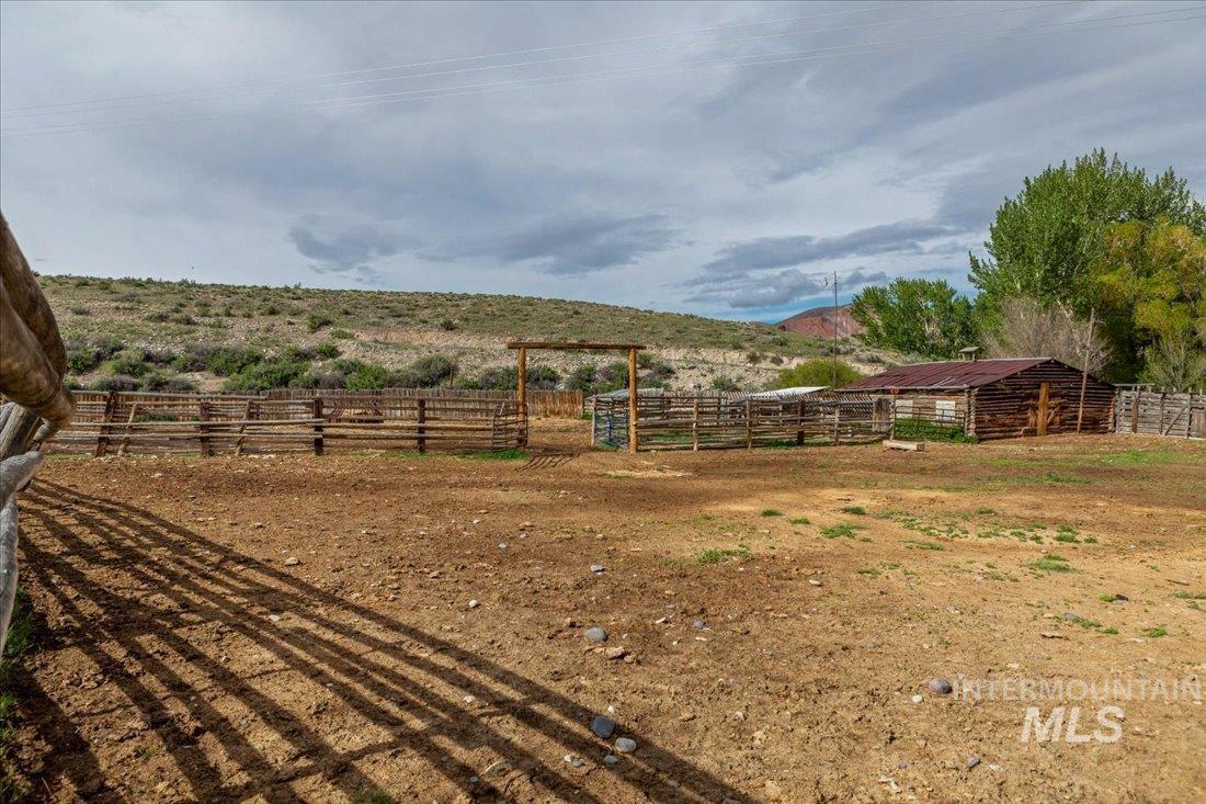 24950 Highway 93 Property Photo 36