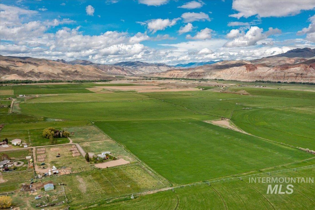 24950 Highway 93 Property Photo 40