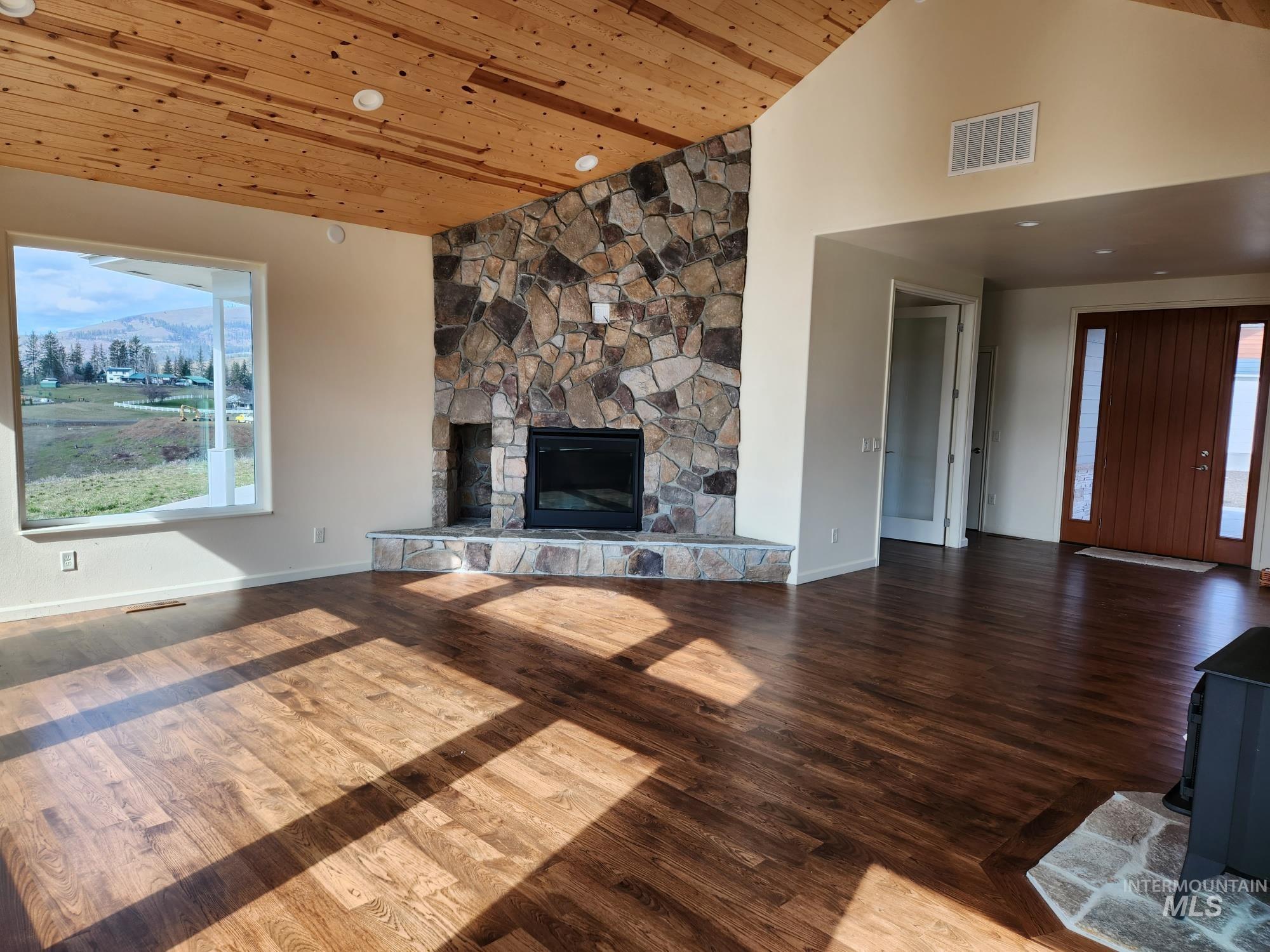 109 Austin Lane Property Photo 7