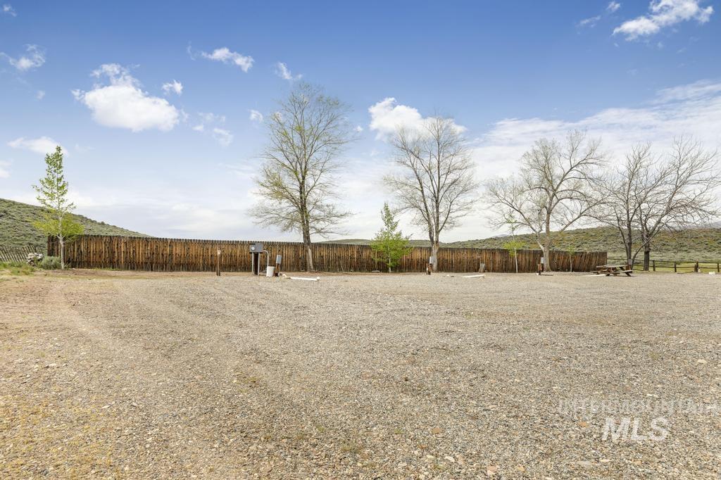 768 Cottonwood Rd. Property Photo 25