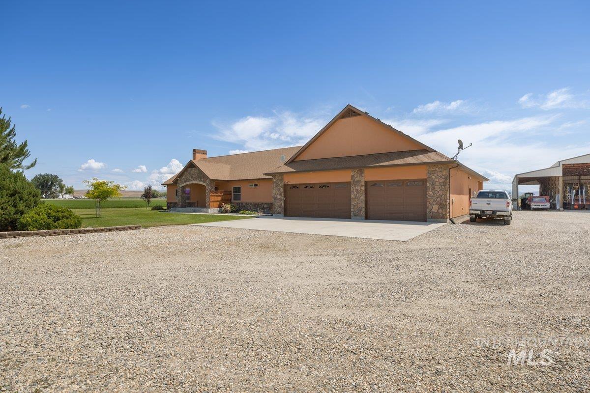 4367 W Central Property Photo 3