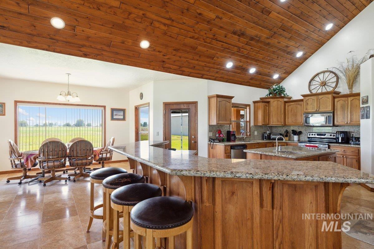 4367 W Central Property Photo 11