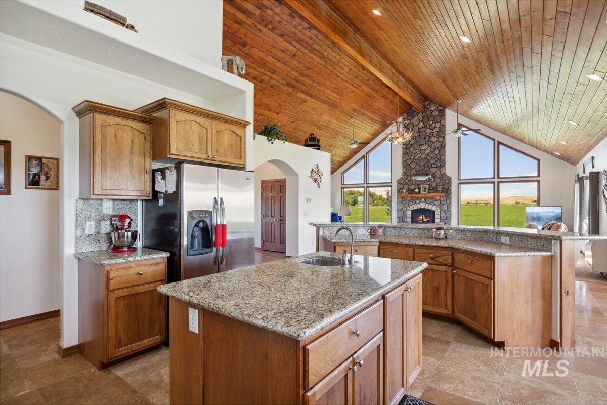 4367 W Central Property Photo 15