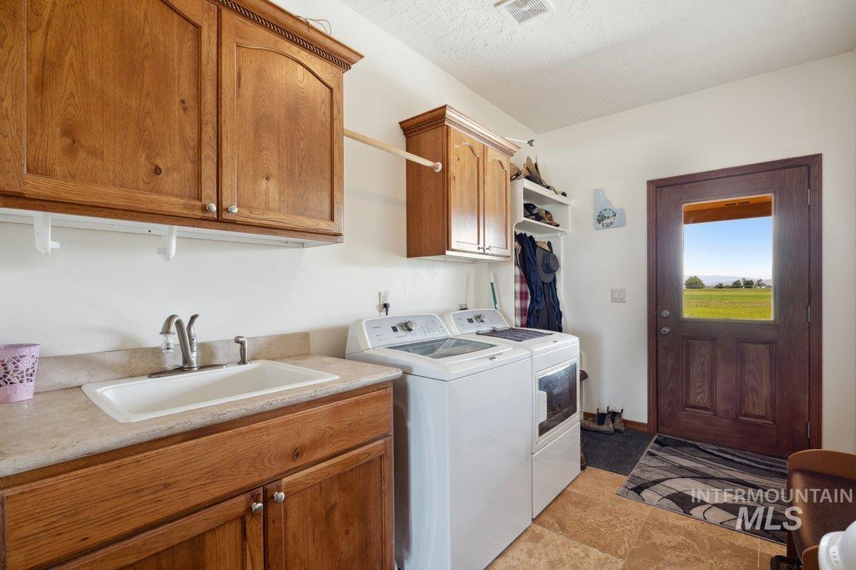 4367 W Central Property Photo 25