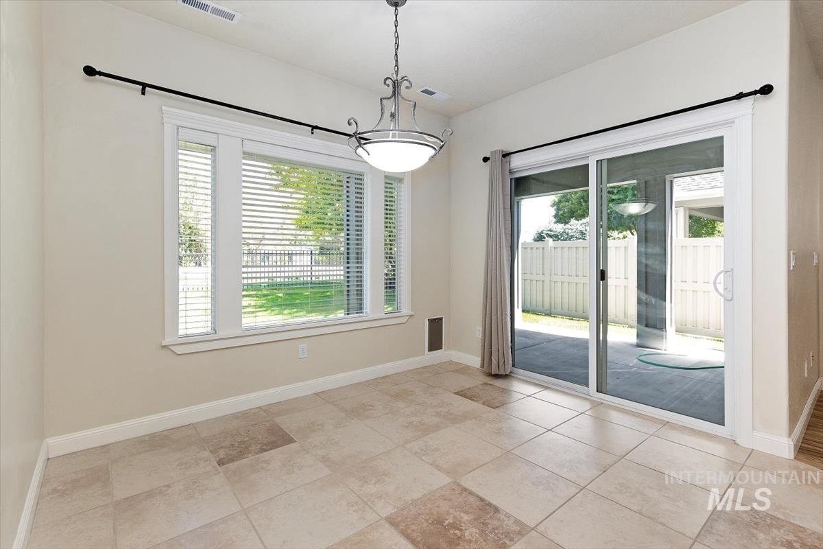 1826 E Sagemoor Property Photo 18
