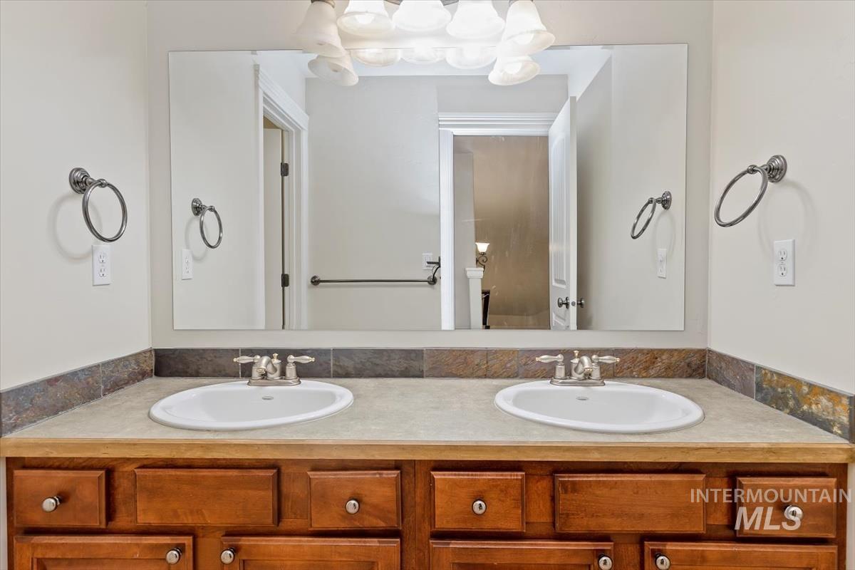 1826 E Sagemoor Property Photo 26