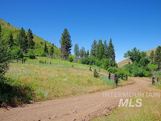 Tbd N Grays Cr. Rd Property Photo 28