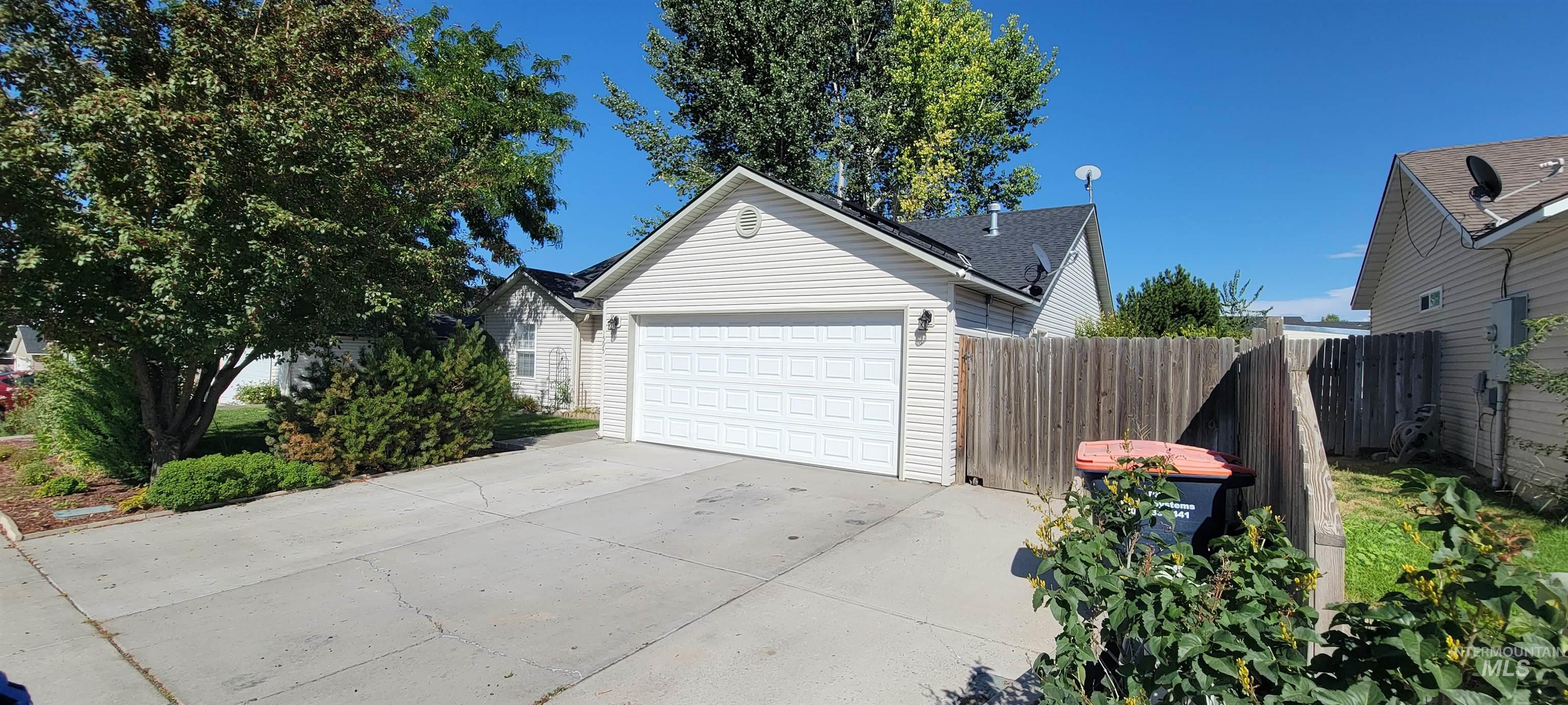1595 Dana Street Property Photo 3