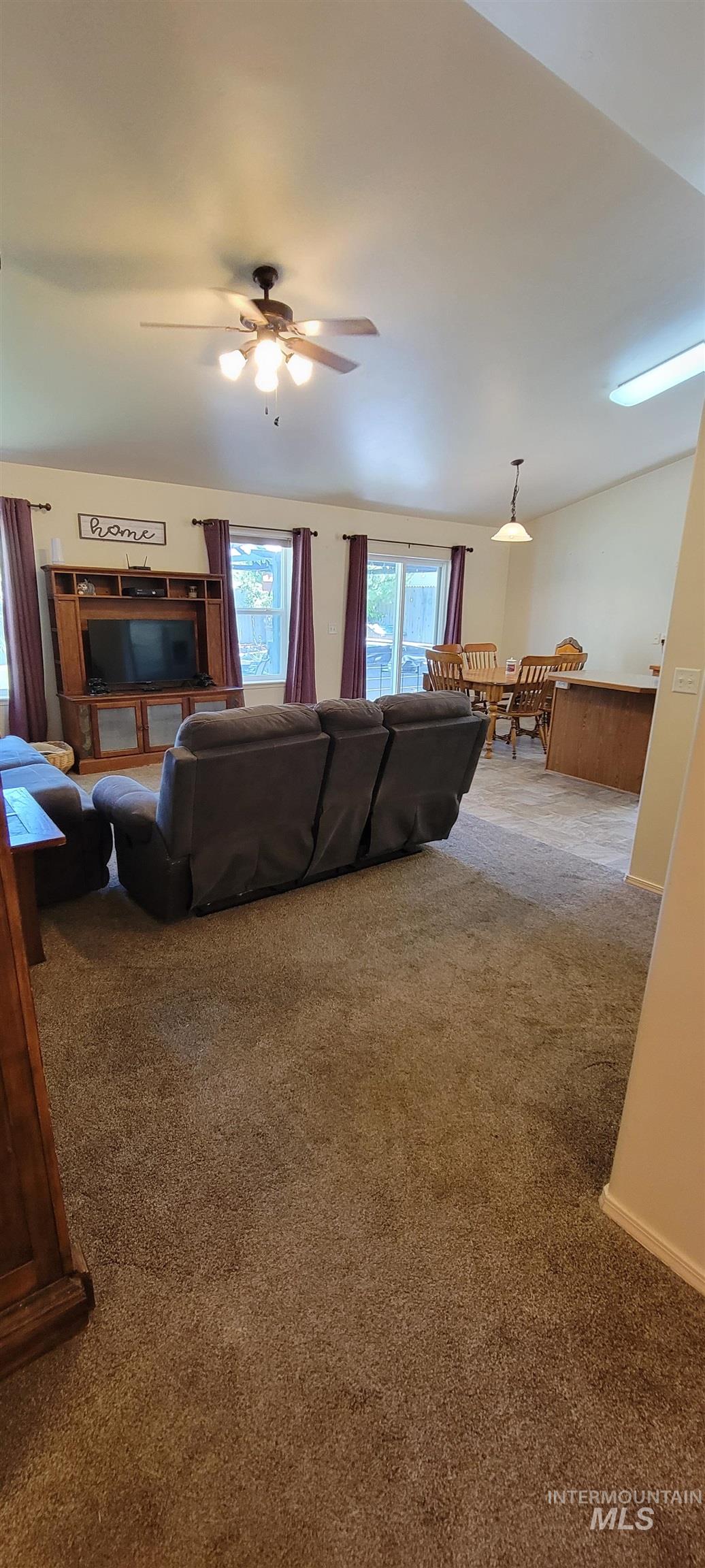 1595 Dana Street Property Photo 5