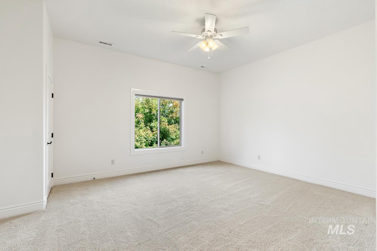 1046 W Sherington Dr. Property Photo 34