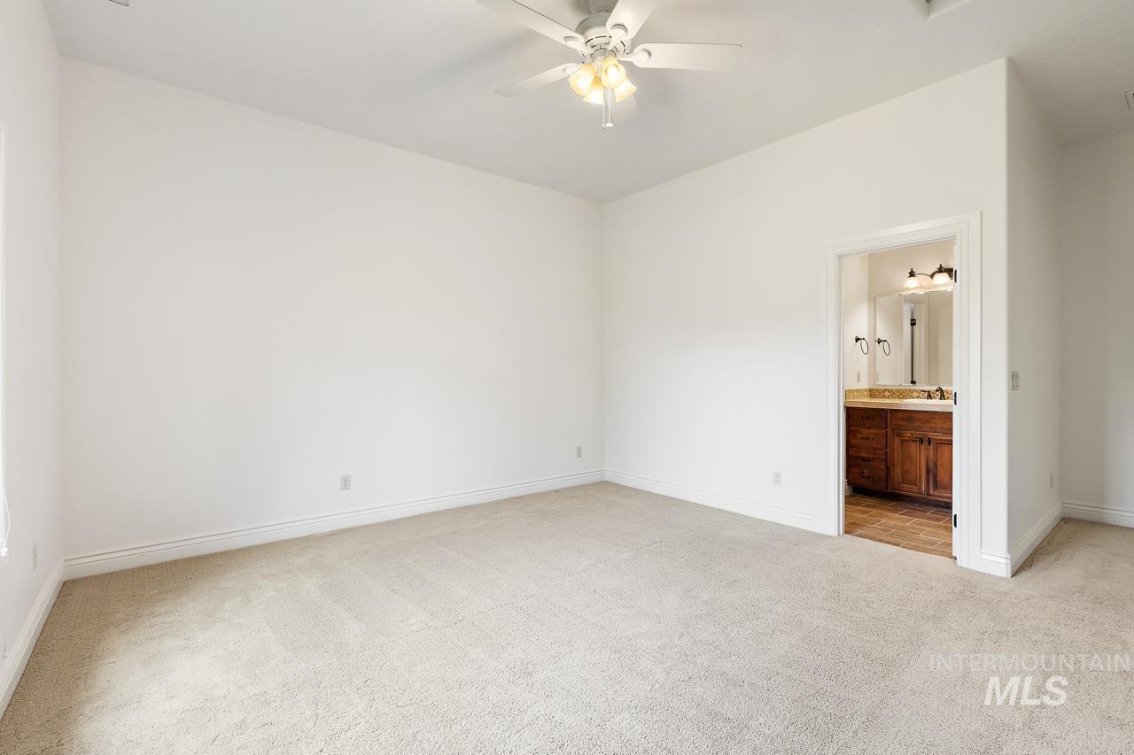 1046 W Sherington Dr. Property Photo 35