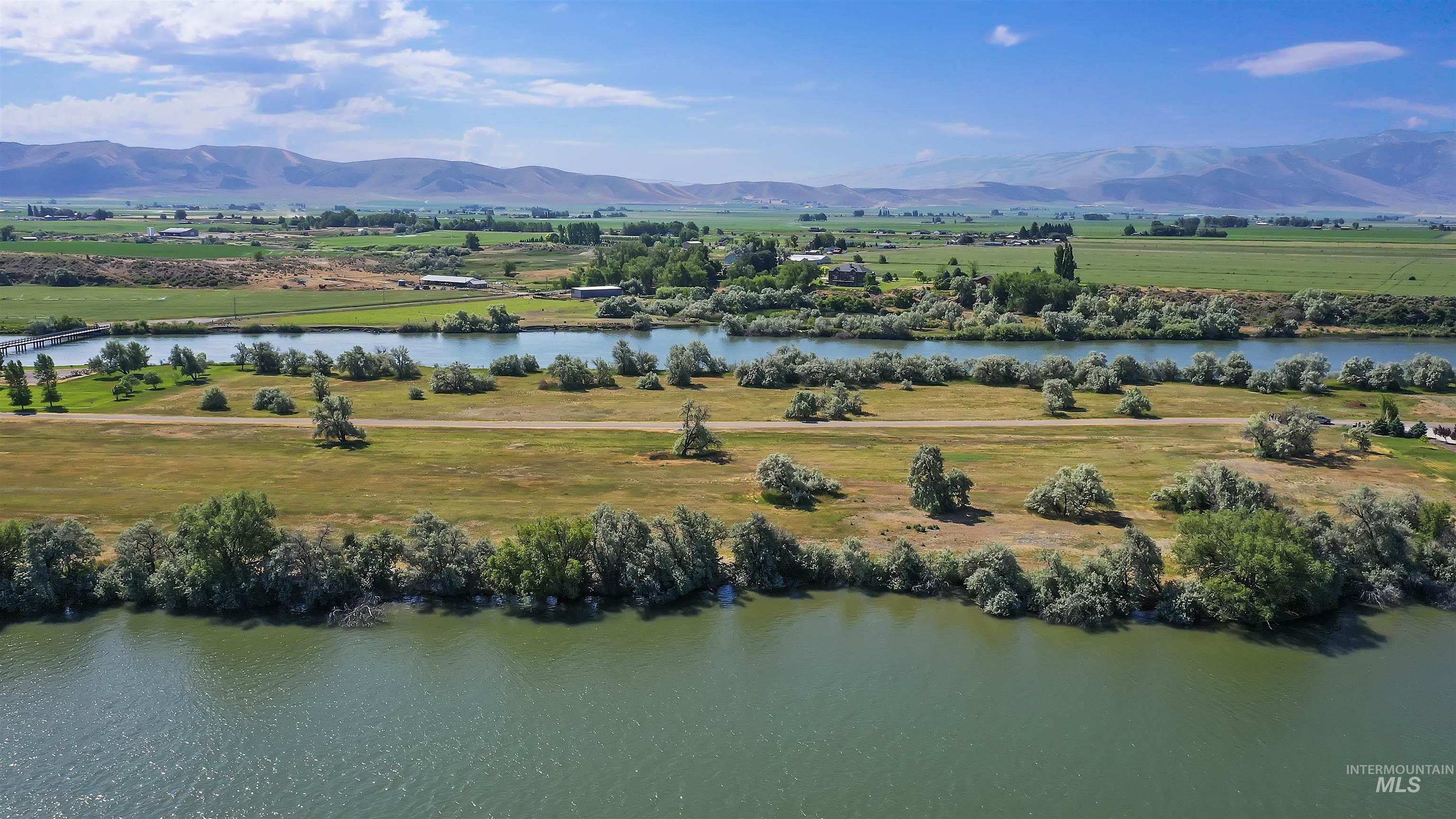 Lot 15 Island Court Property Photo 8