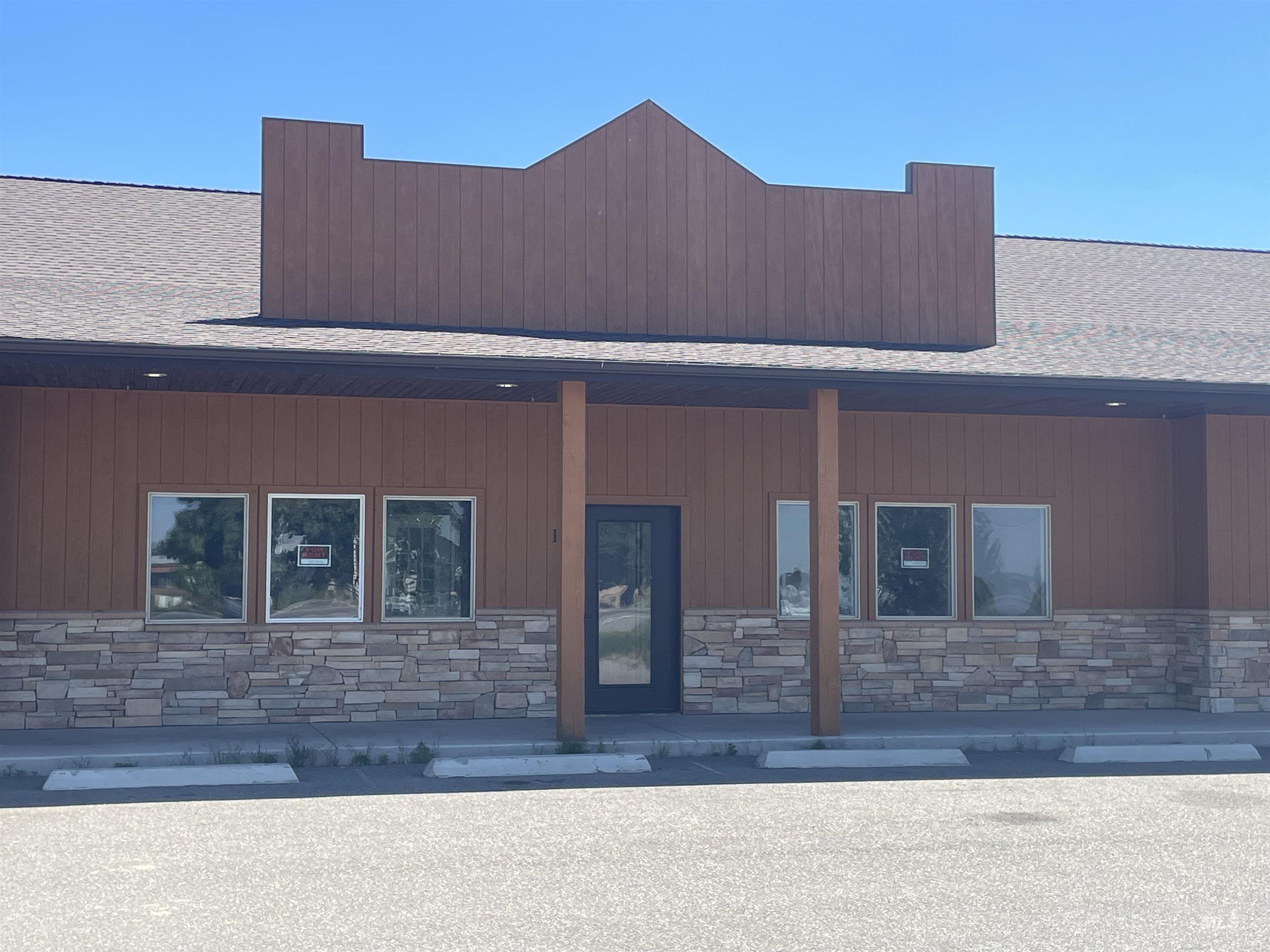 410 N Highway 75 Property Photo 3