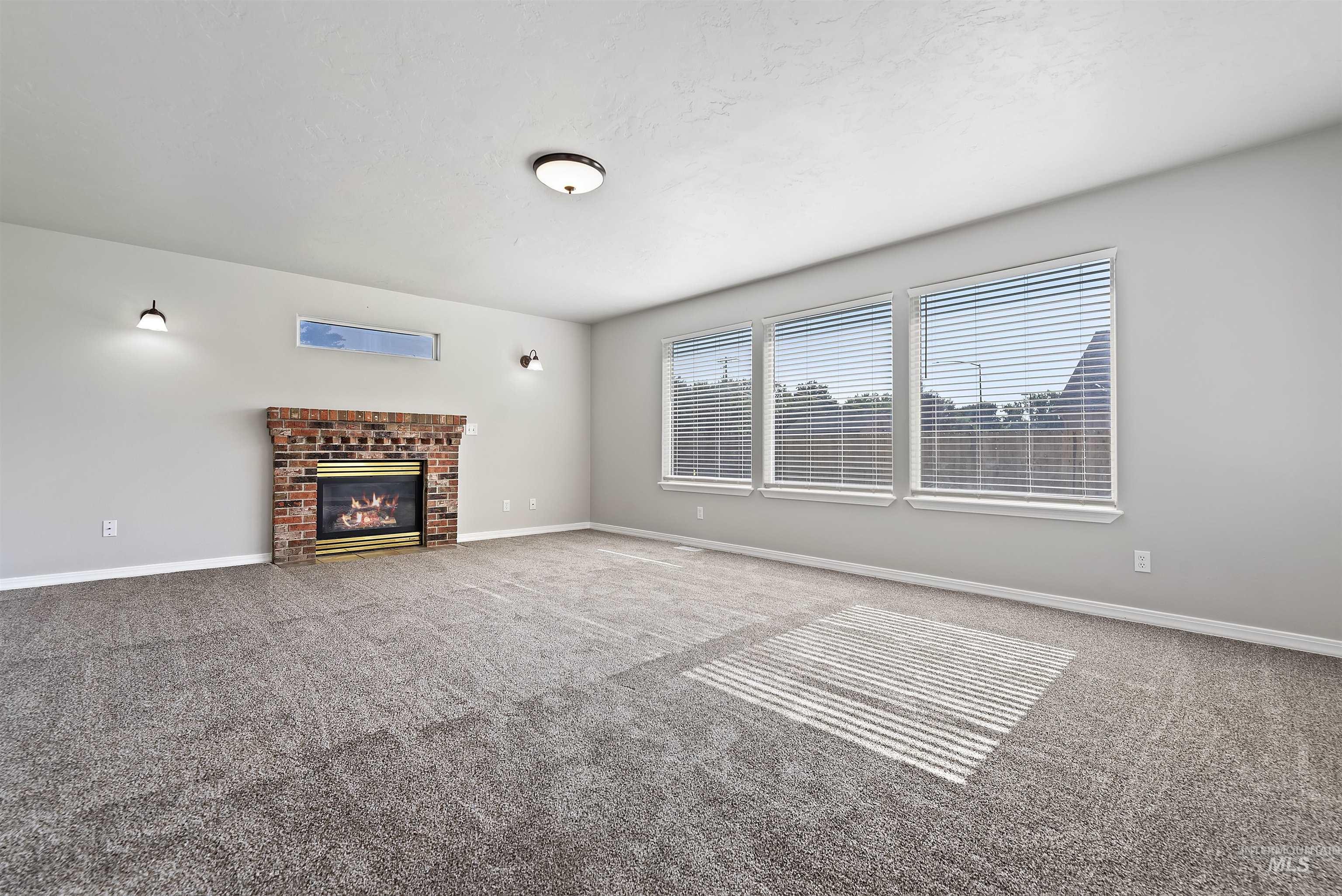 3225 N Yellow Peak Pl Property Photo 15