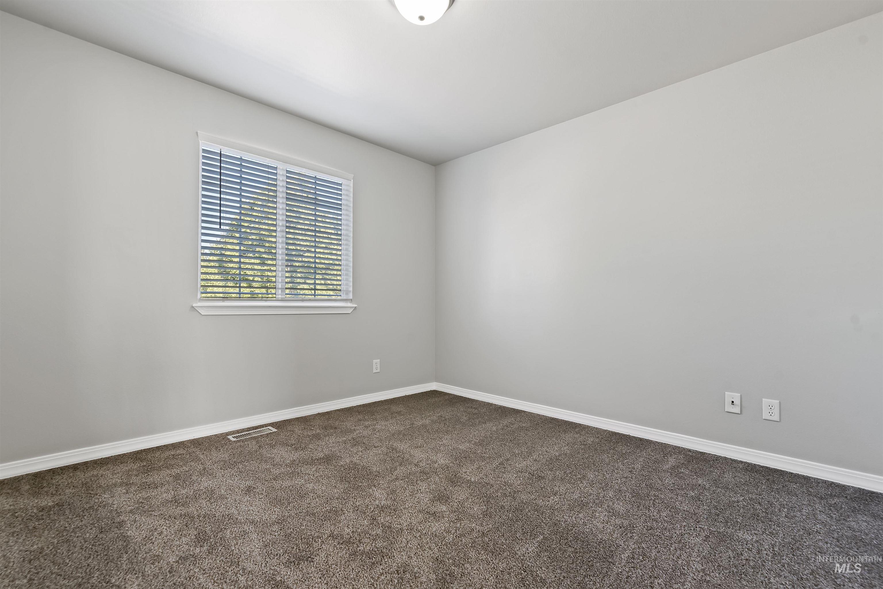 3225 N Yellow Peak Pl Property Photo 21