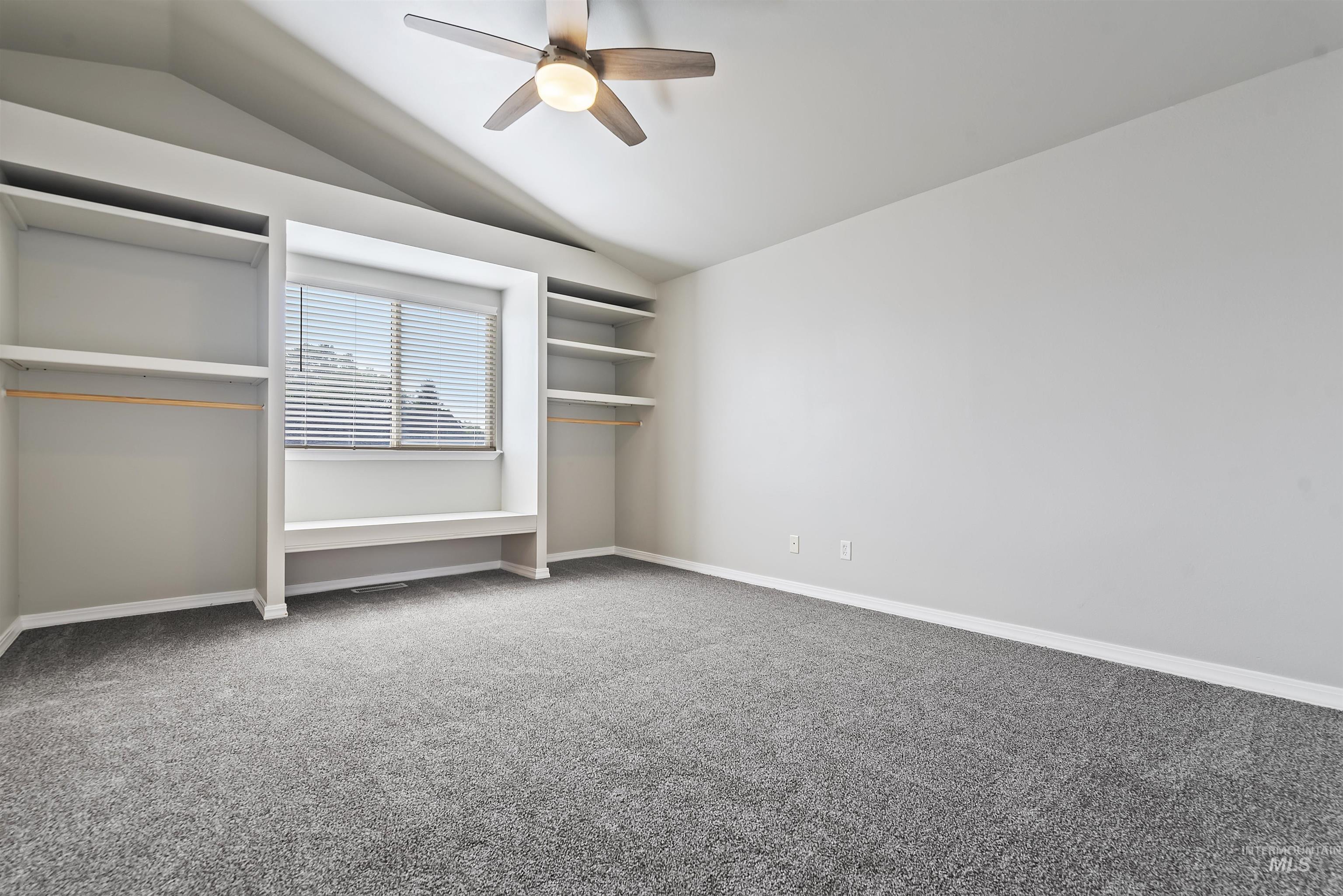 3225 N Yellow Peak Pl Property Photo 23