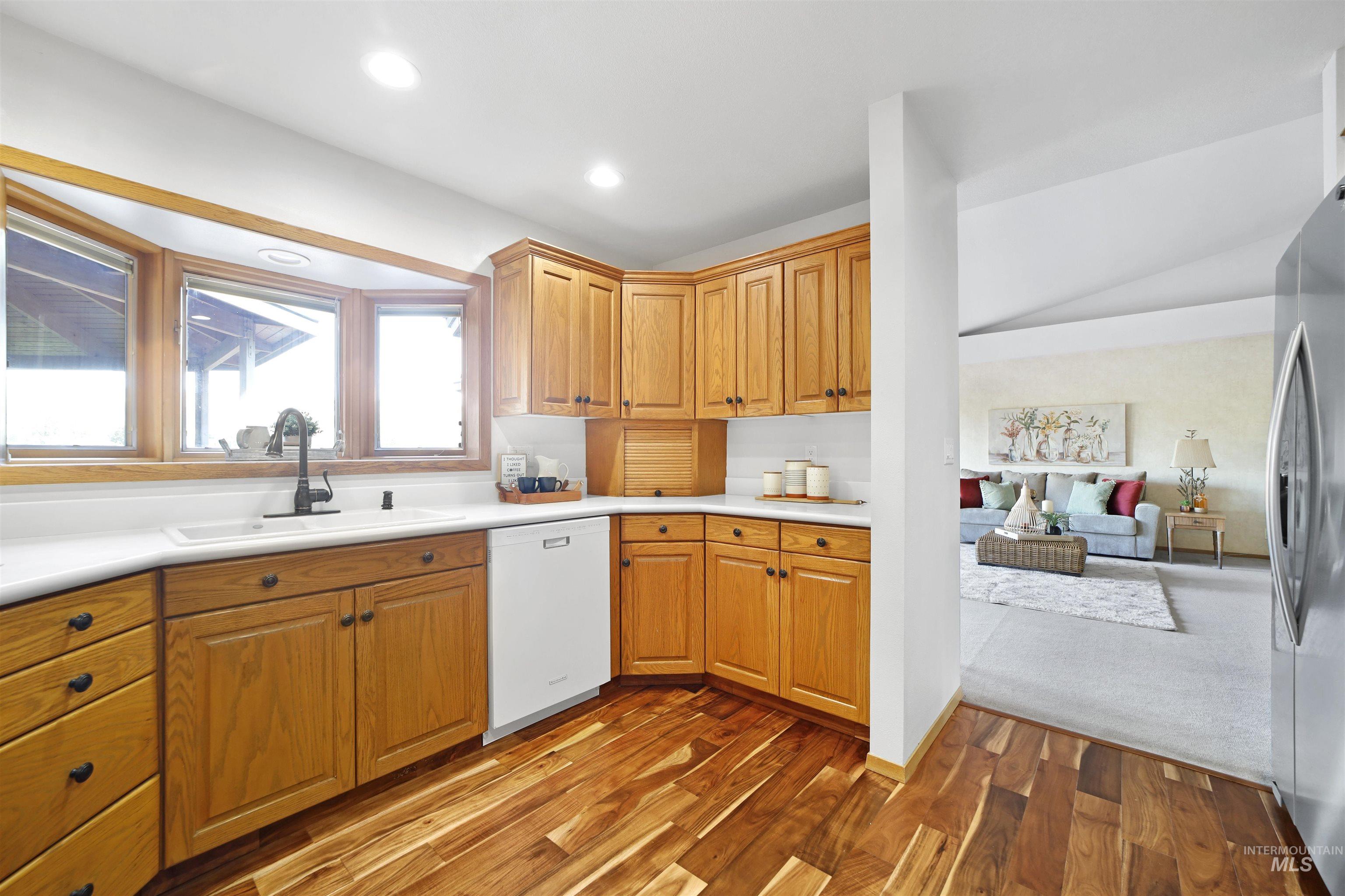 132 Country Club Ln Property Photo 19