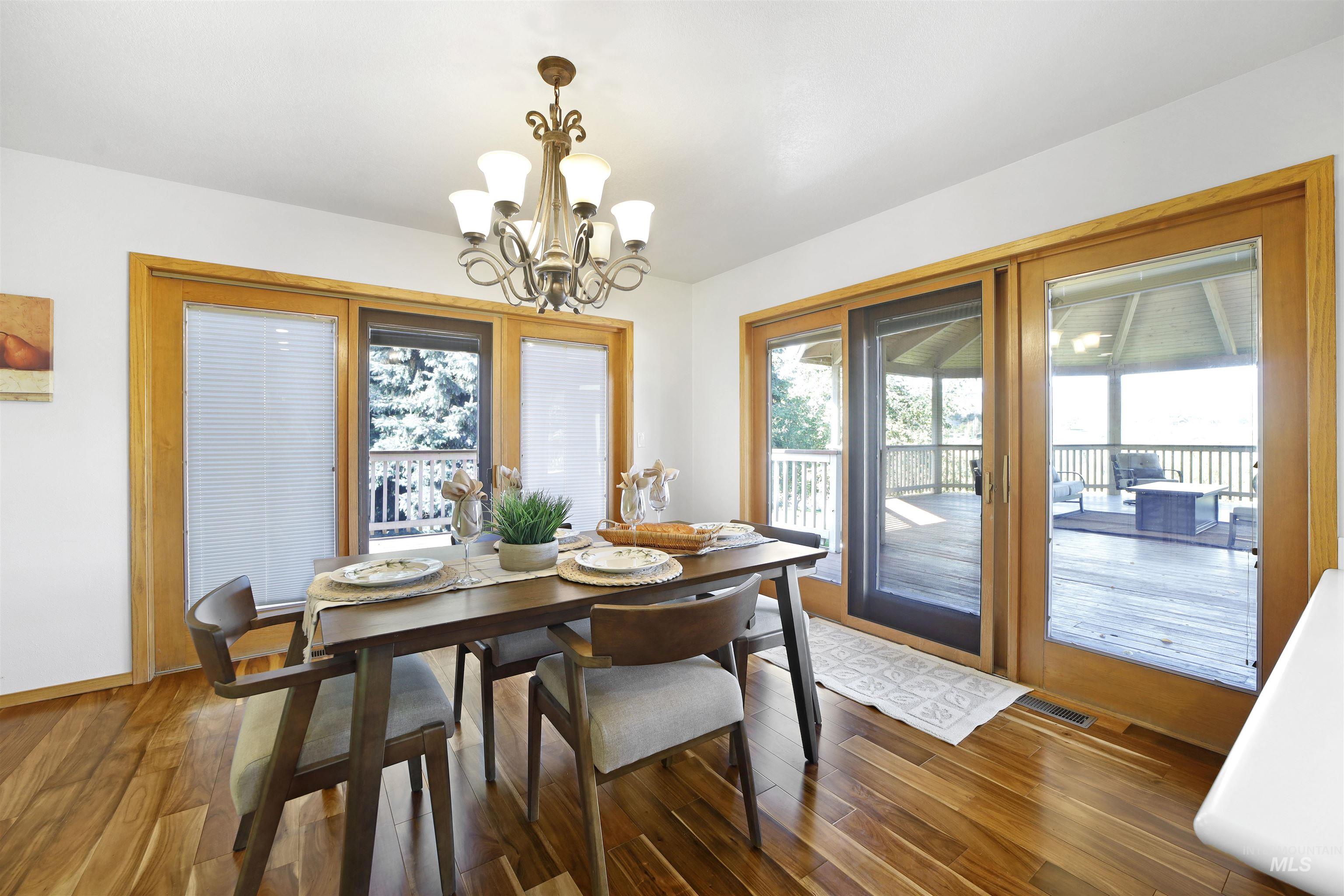 132 Country Club Ln Property Photo 23