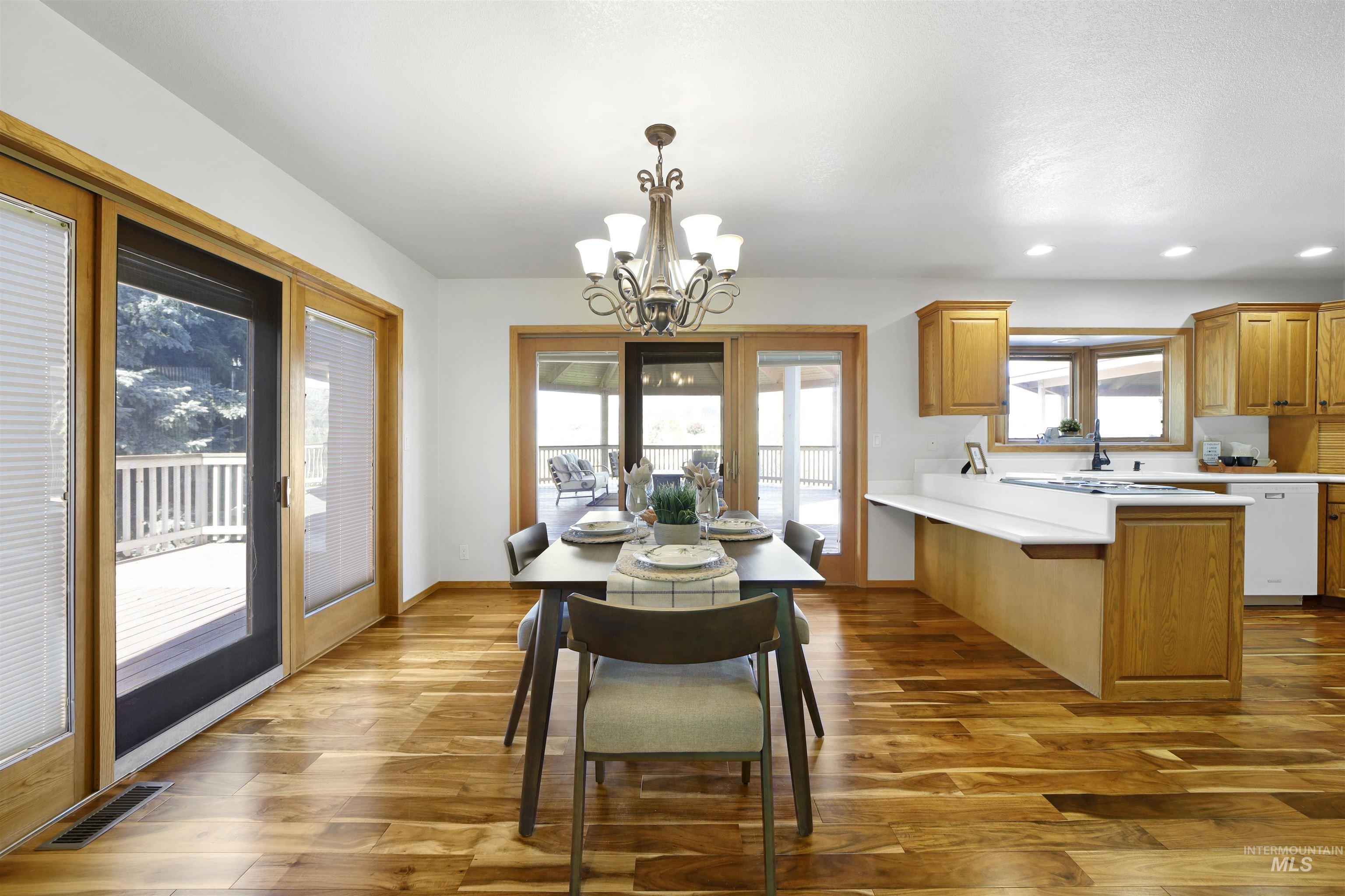 132 Country Club Ln Property Photo 24