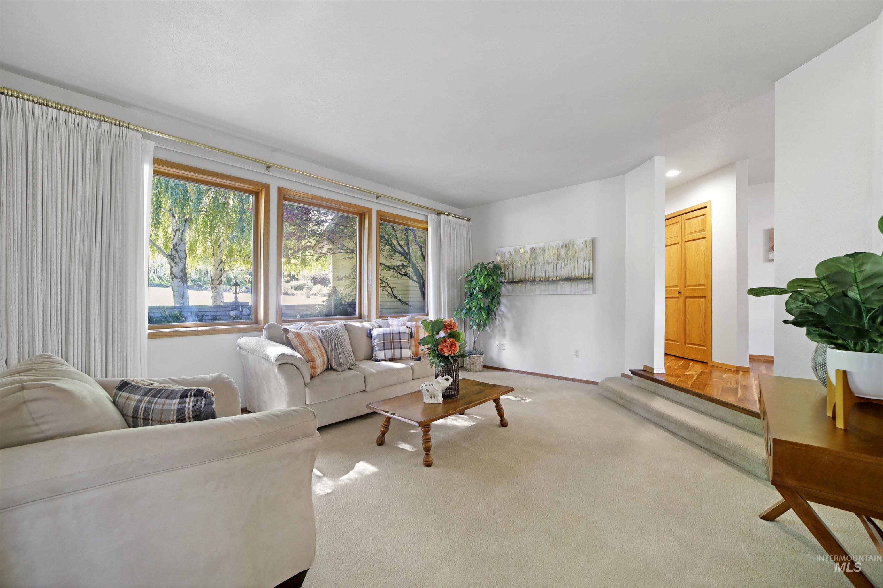 132 Country Club Ln Property Photo 26