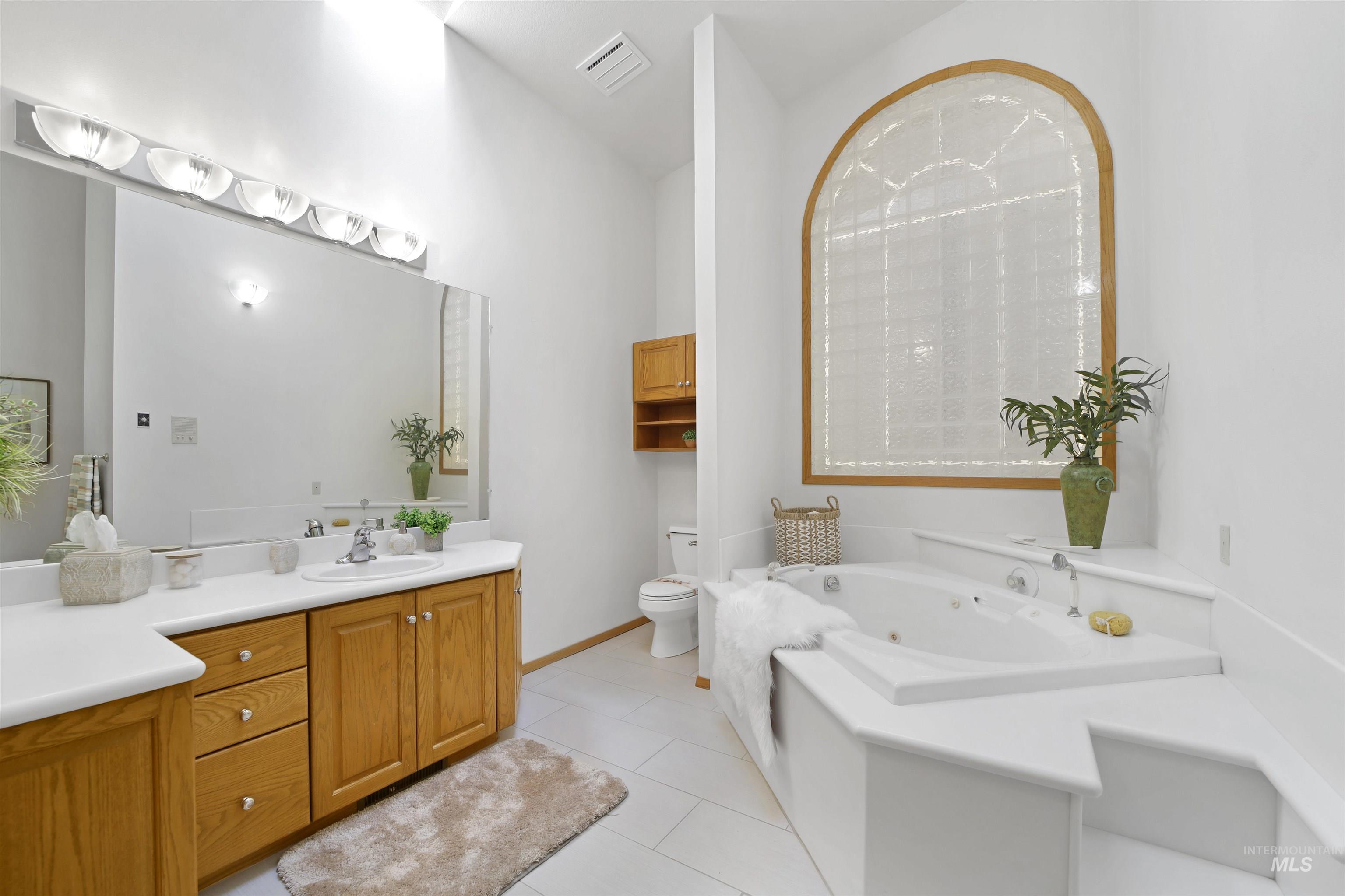 132 Country Club Ln Property Photo 31