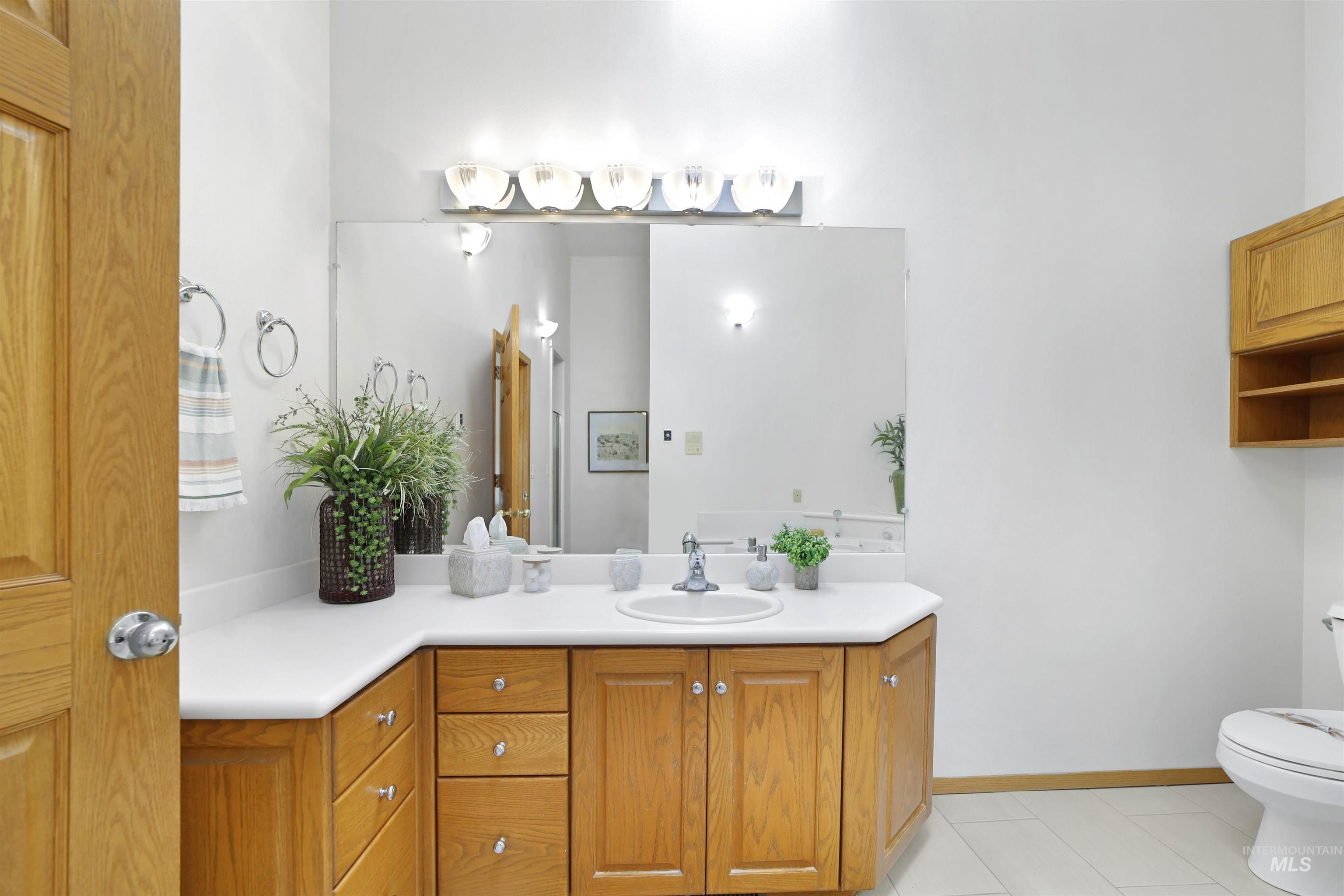 132 Country Club Ln Property Photo 34