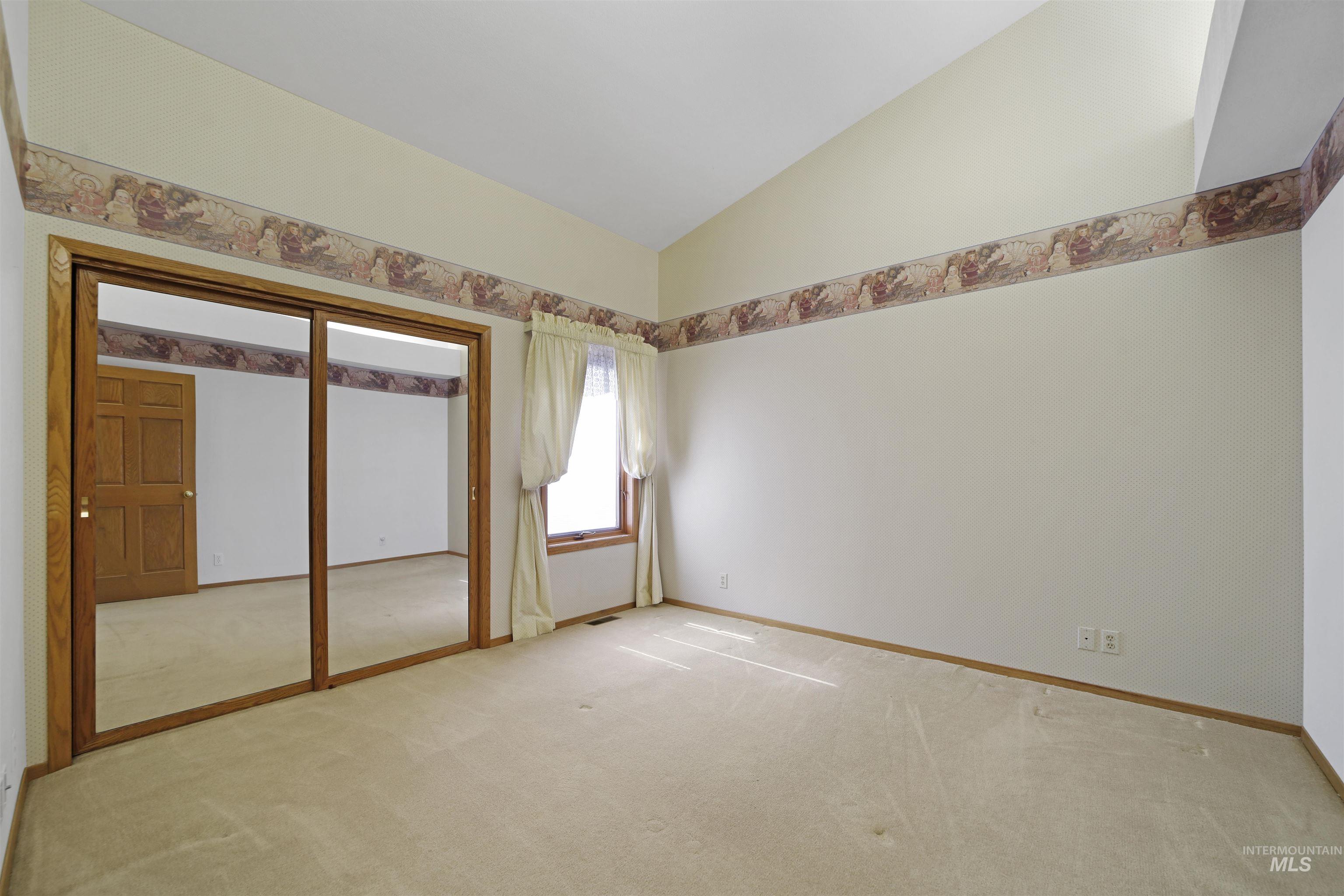 132 Country Club Ln Property Photo 36