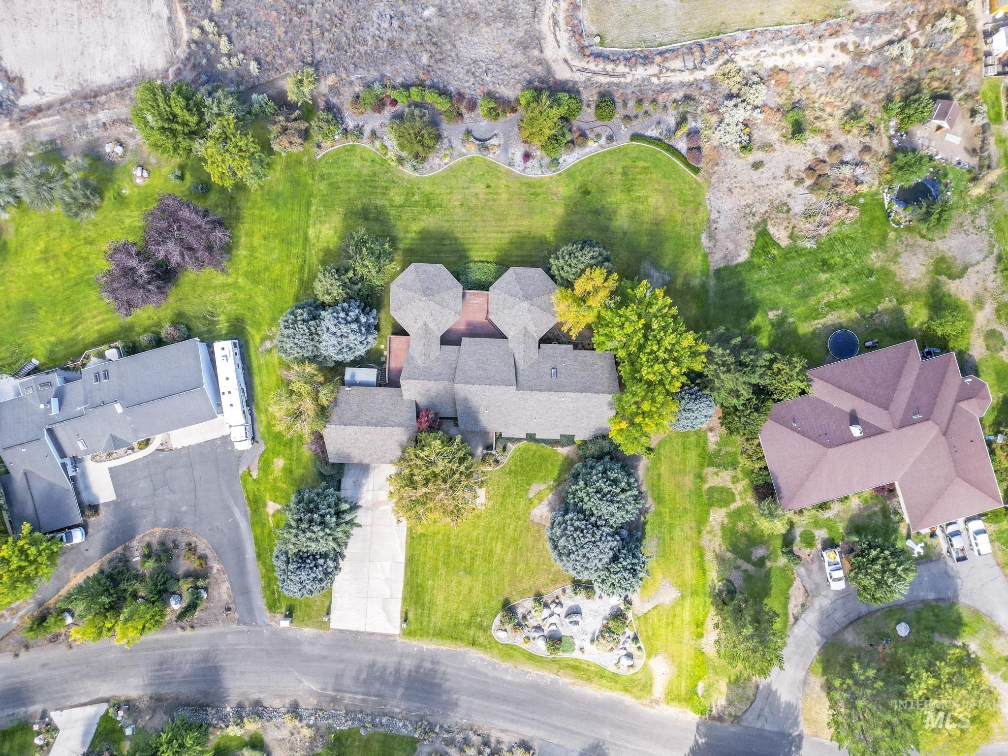 132 Country Club Ln Property Photo 46