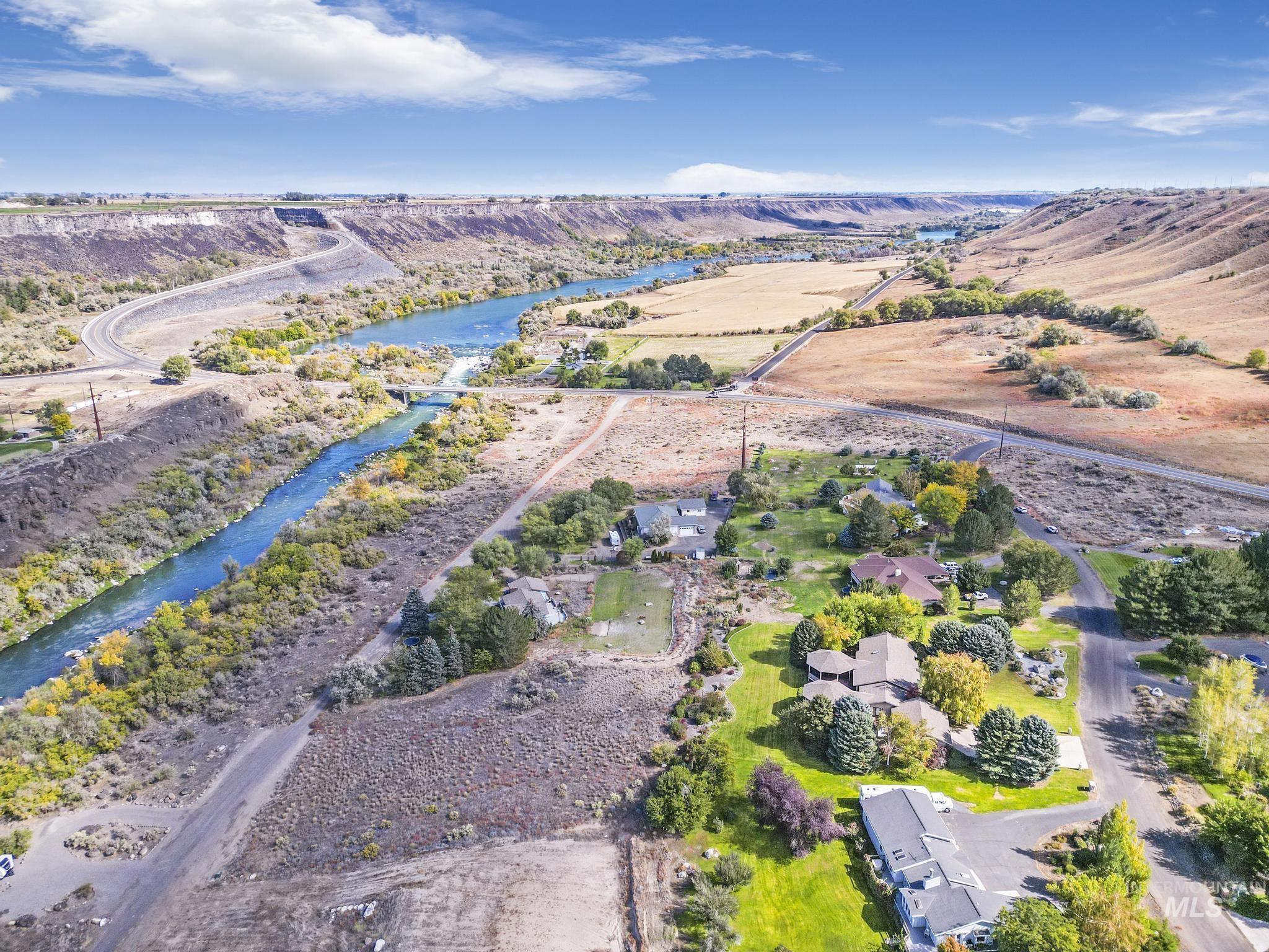 132 Country Club Ln Property Photo 47