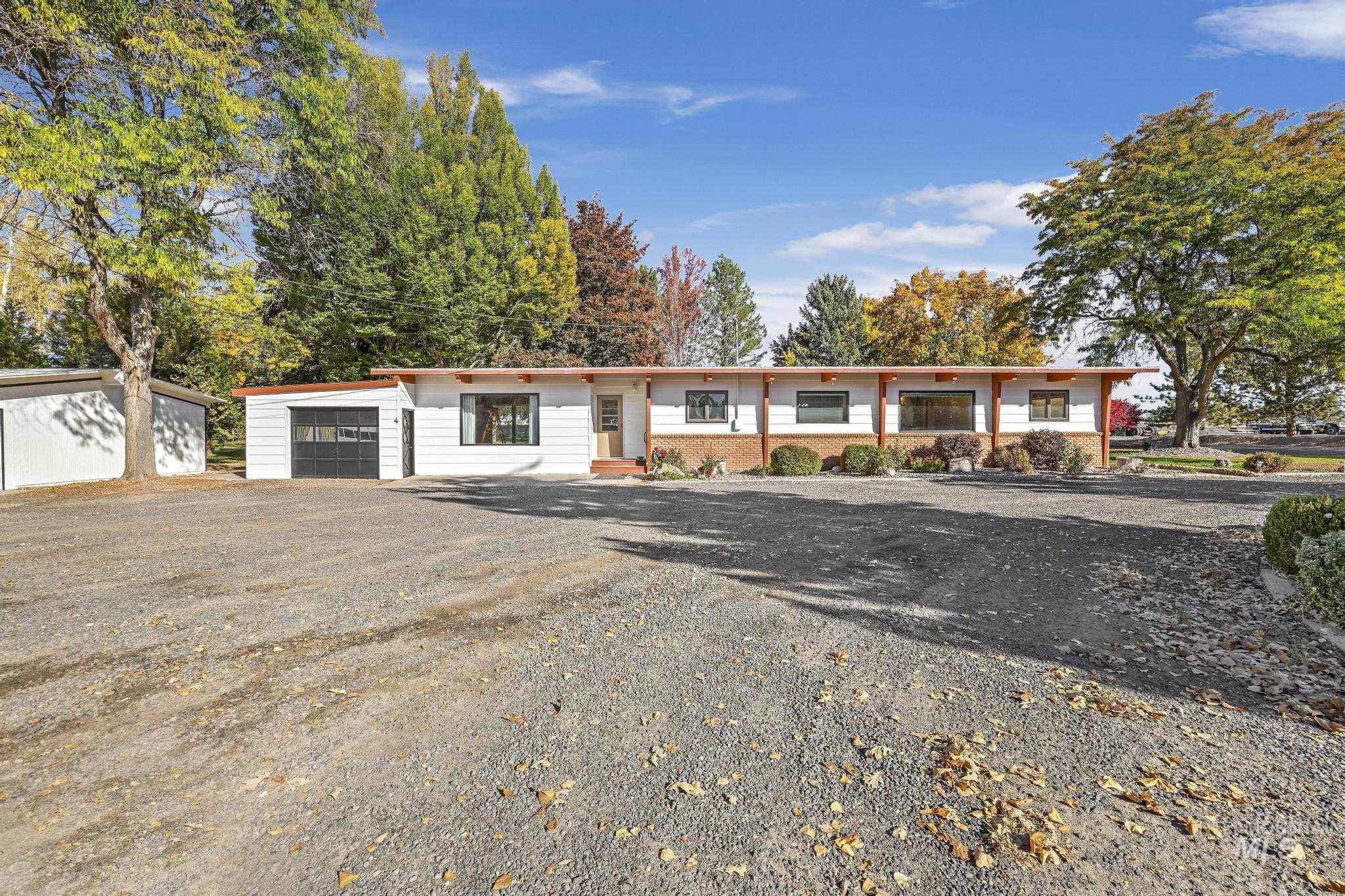 21000 A Hwy 30 Property Photo 5