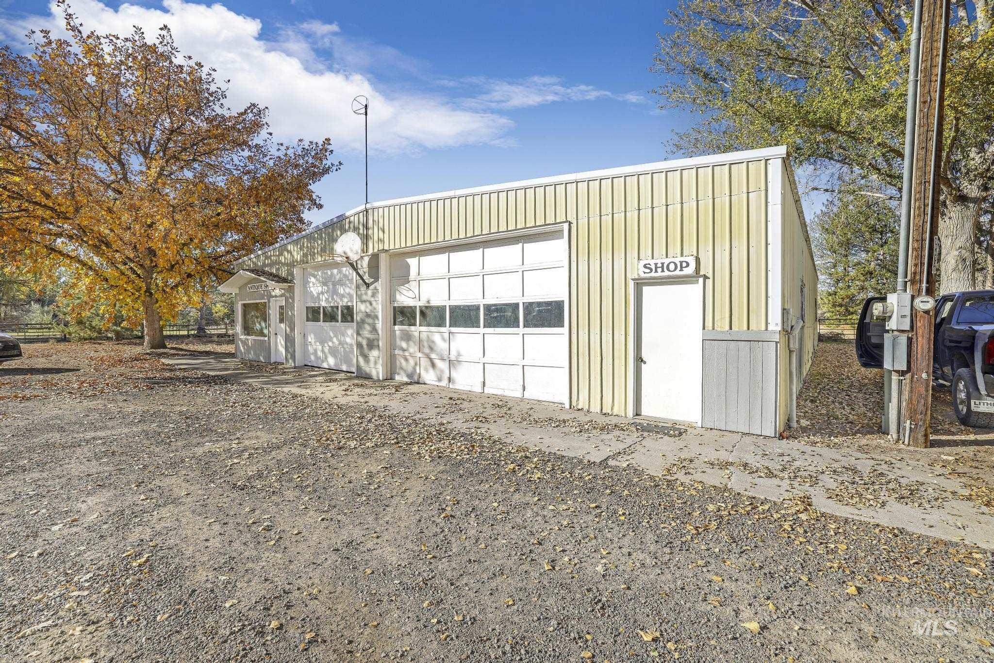 21000 A Hwy 30 Property Photo 7
