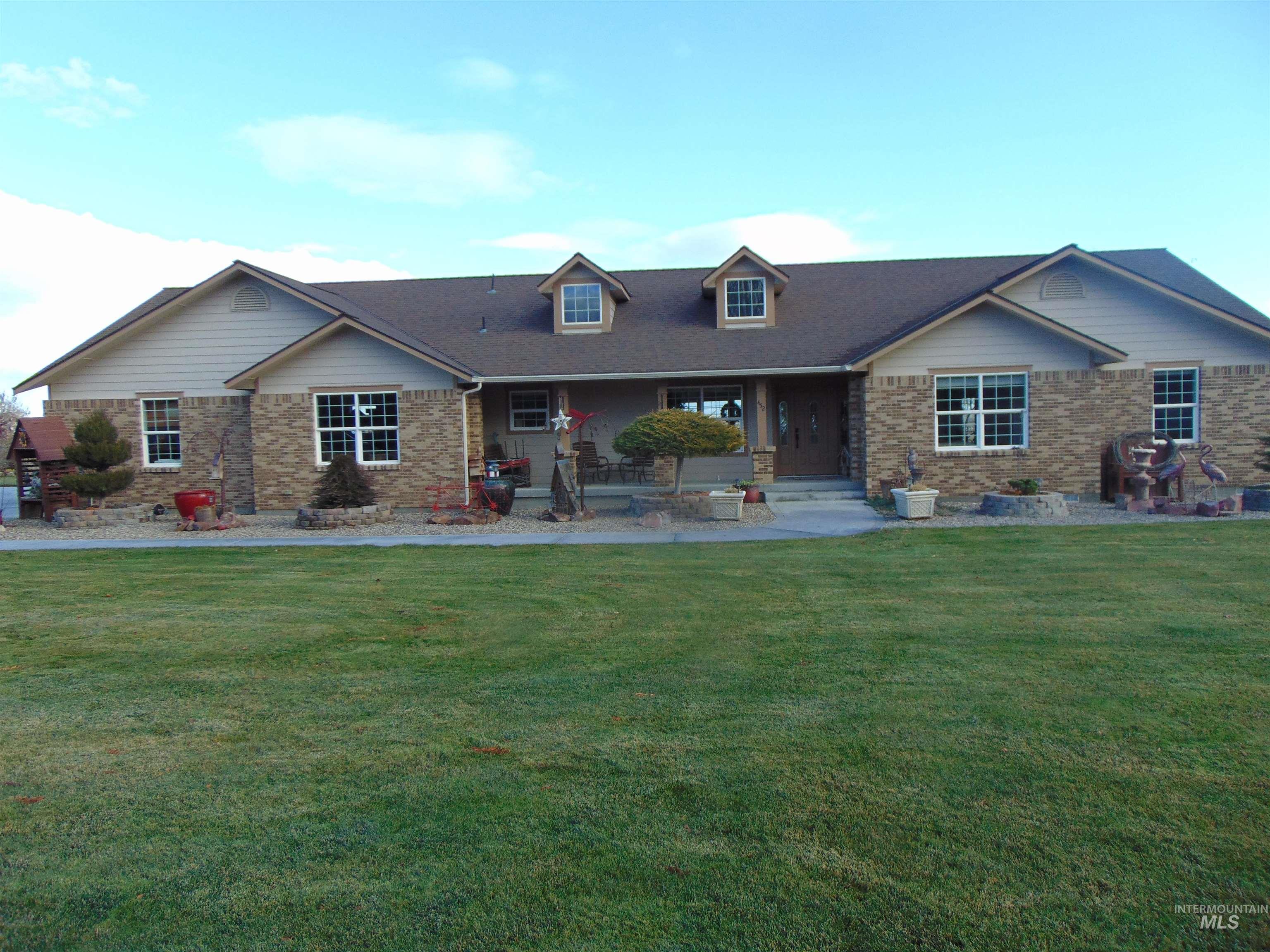 452 Thayer Dr. Property Photo 4