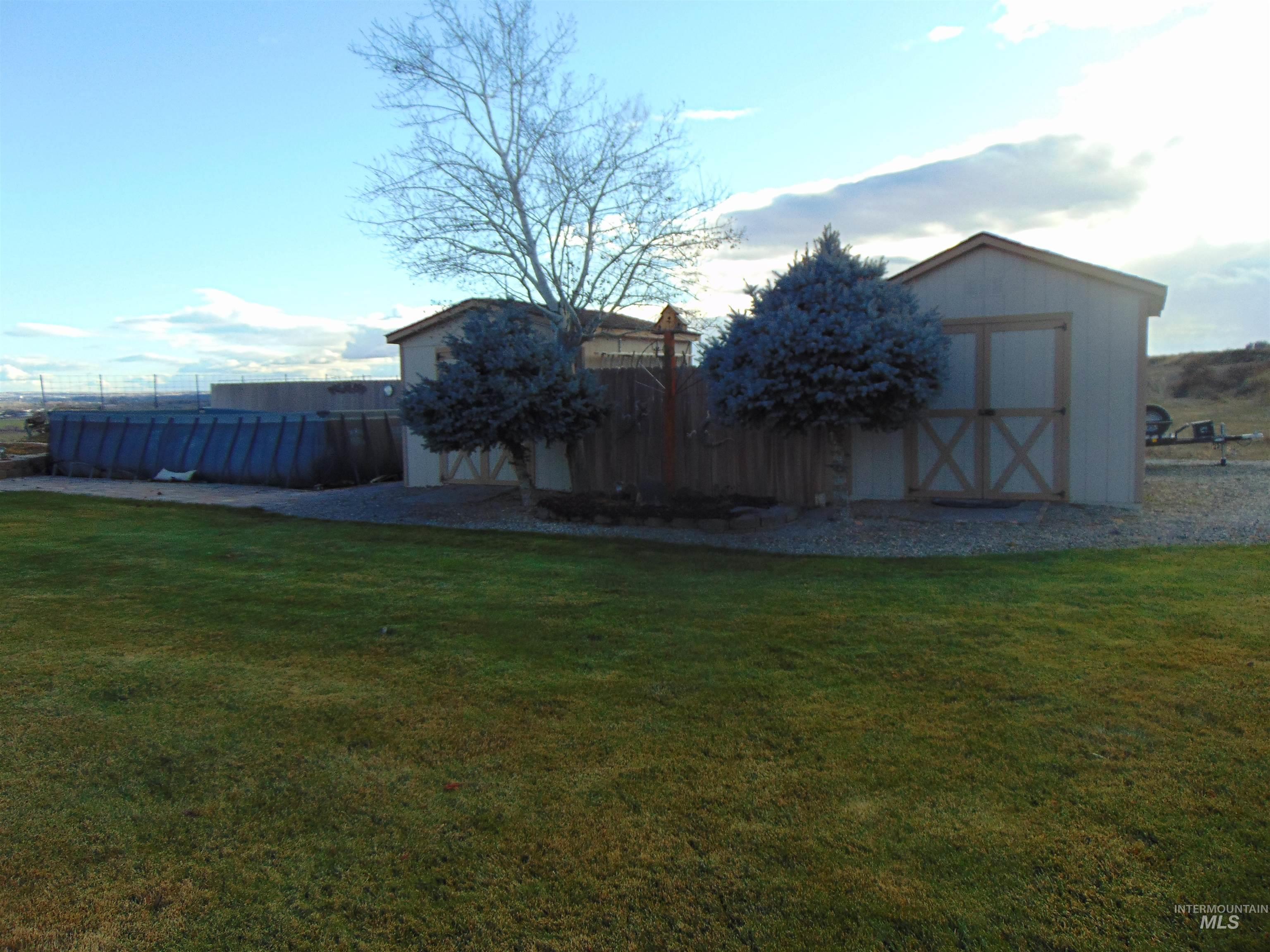 452 Thayer Dr. Property Photo 8