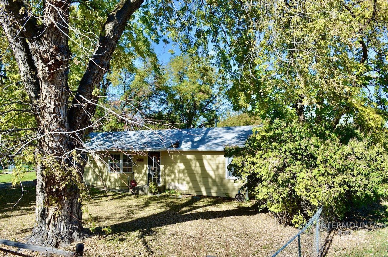 1500 W Victory Property Photo 7