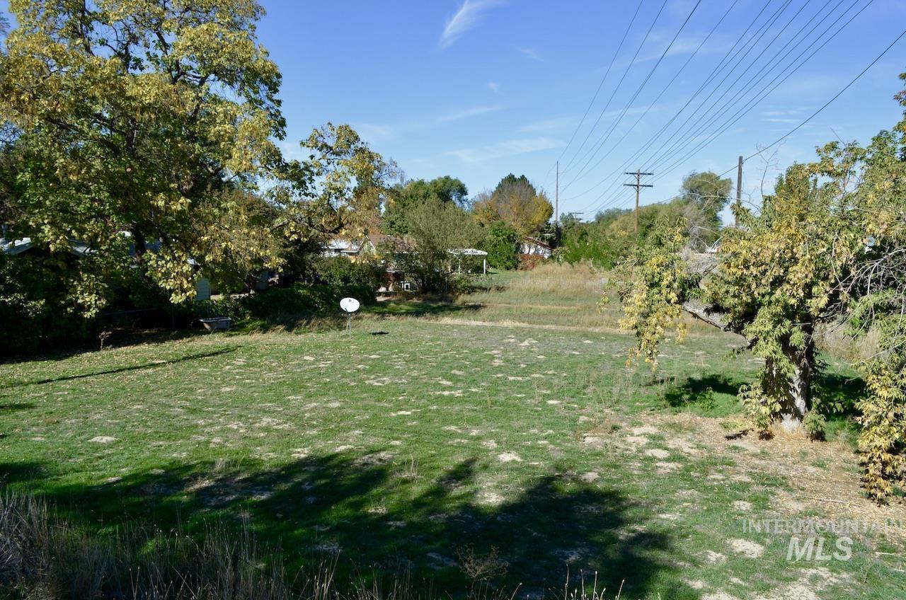 1500 W Victory Property Photo 9