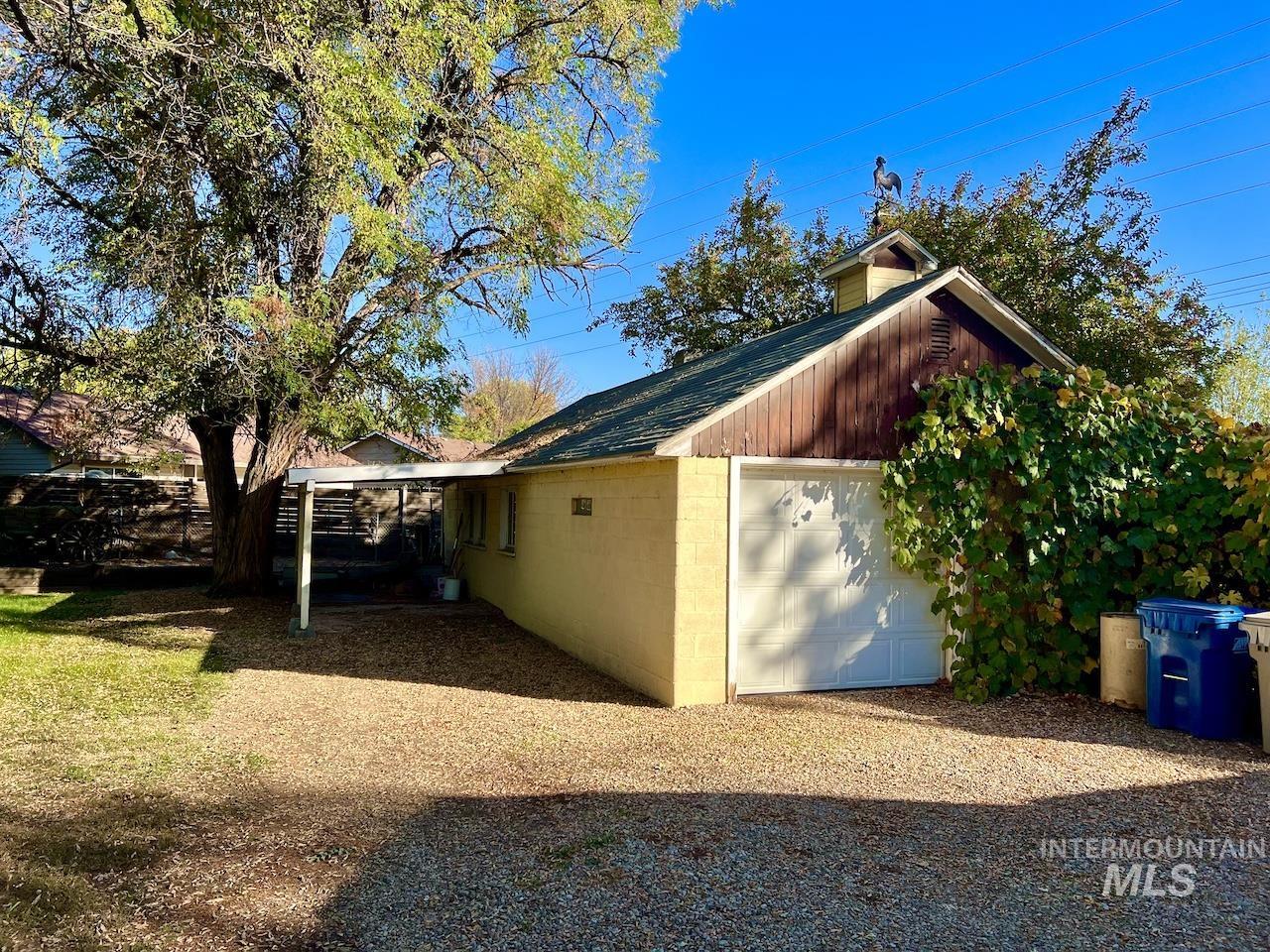 1500 W Victory Property Photo 13