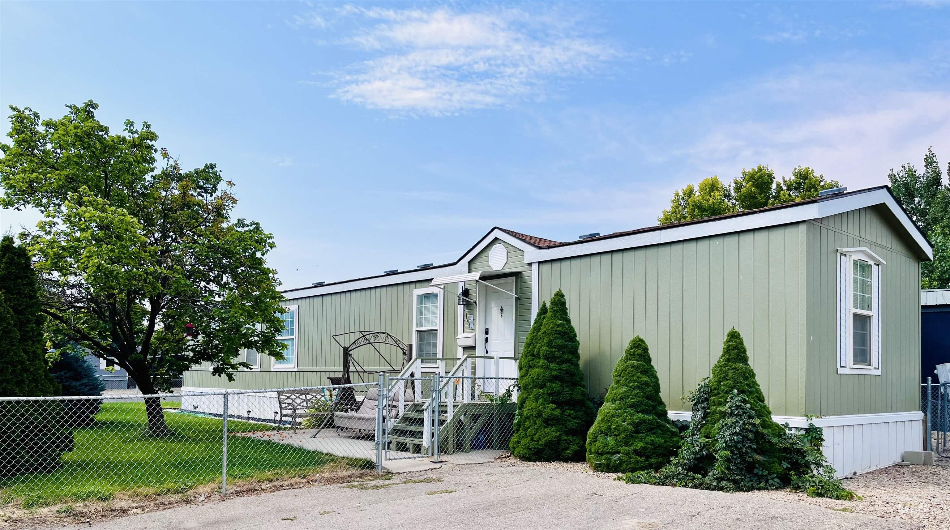 5015 E Ustick Rd. Property Photo 1