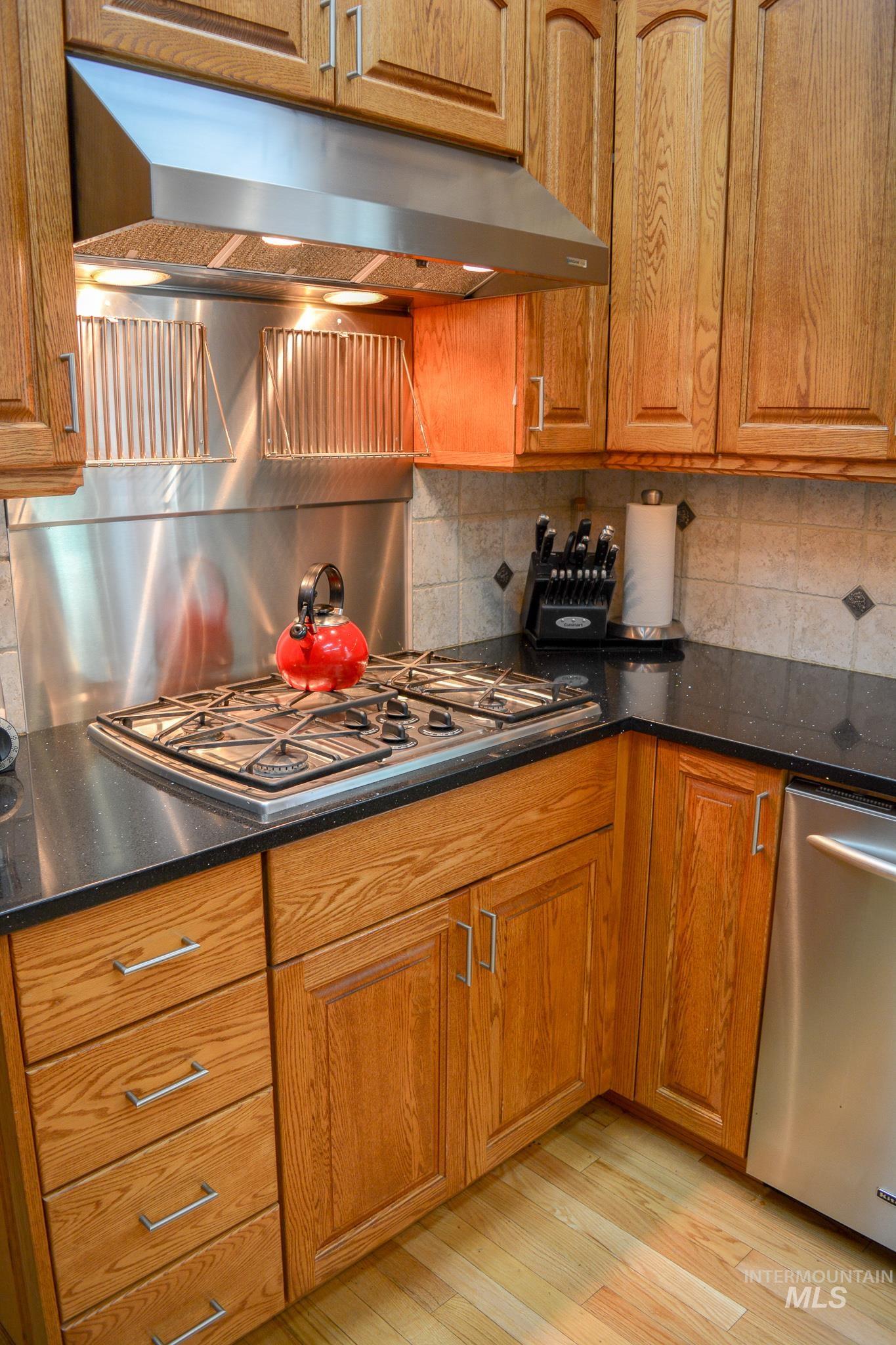 21506 Buckboard Lane Property Photo 6