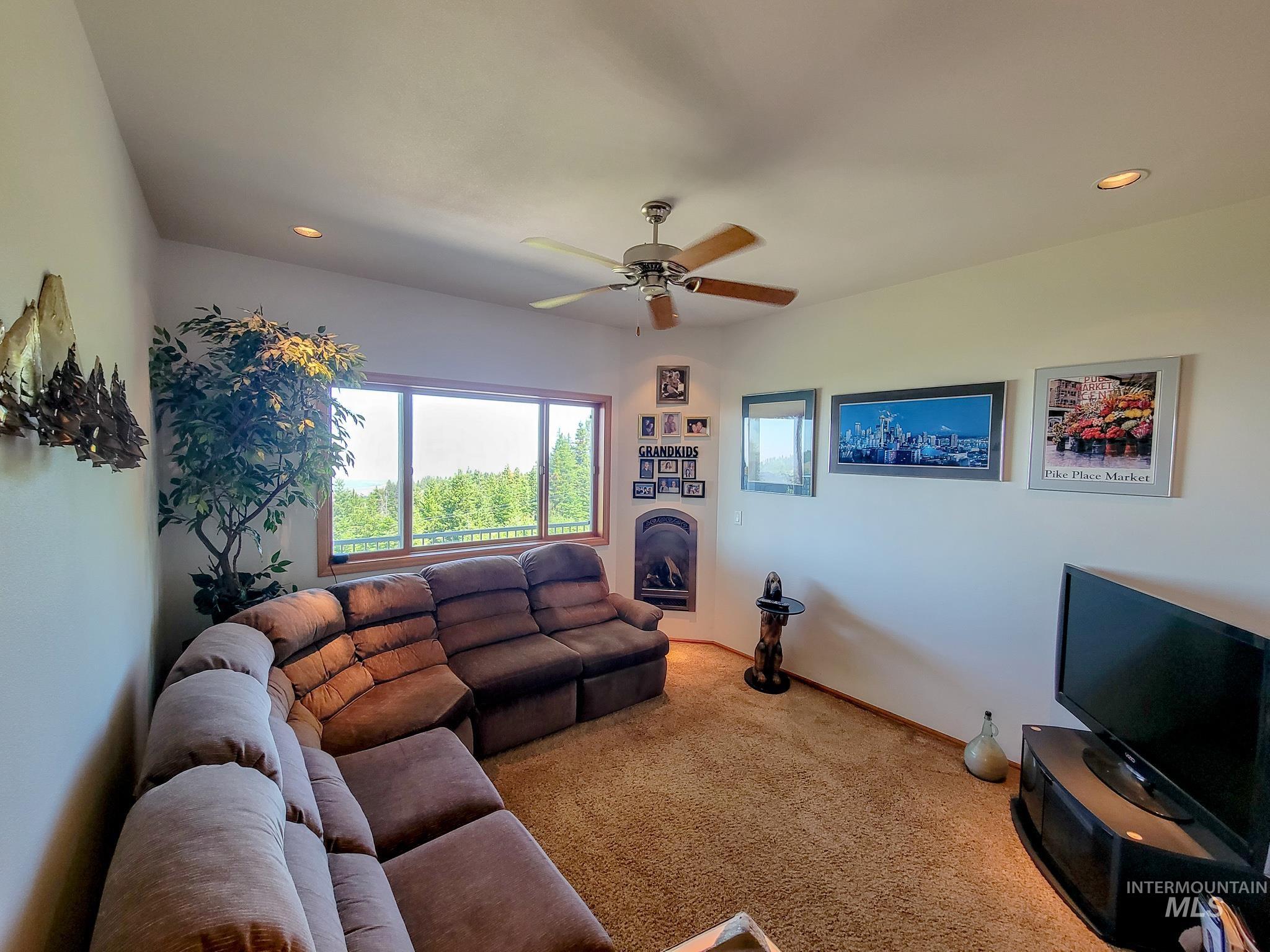 21506 Buckboard Lane Property Photo 19