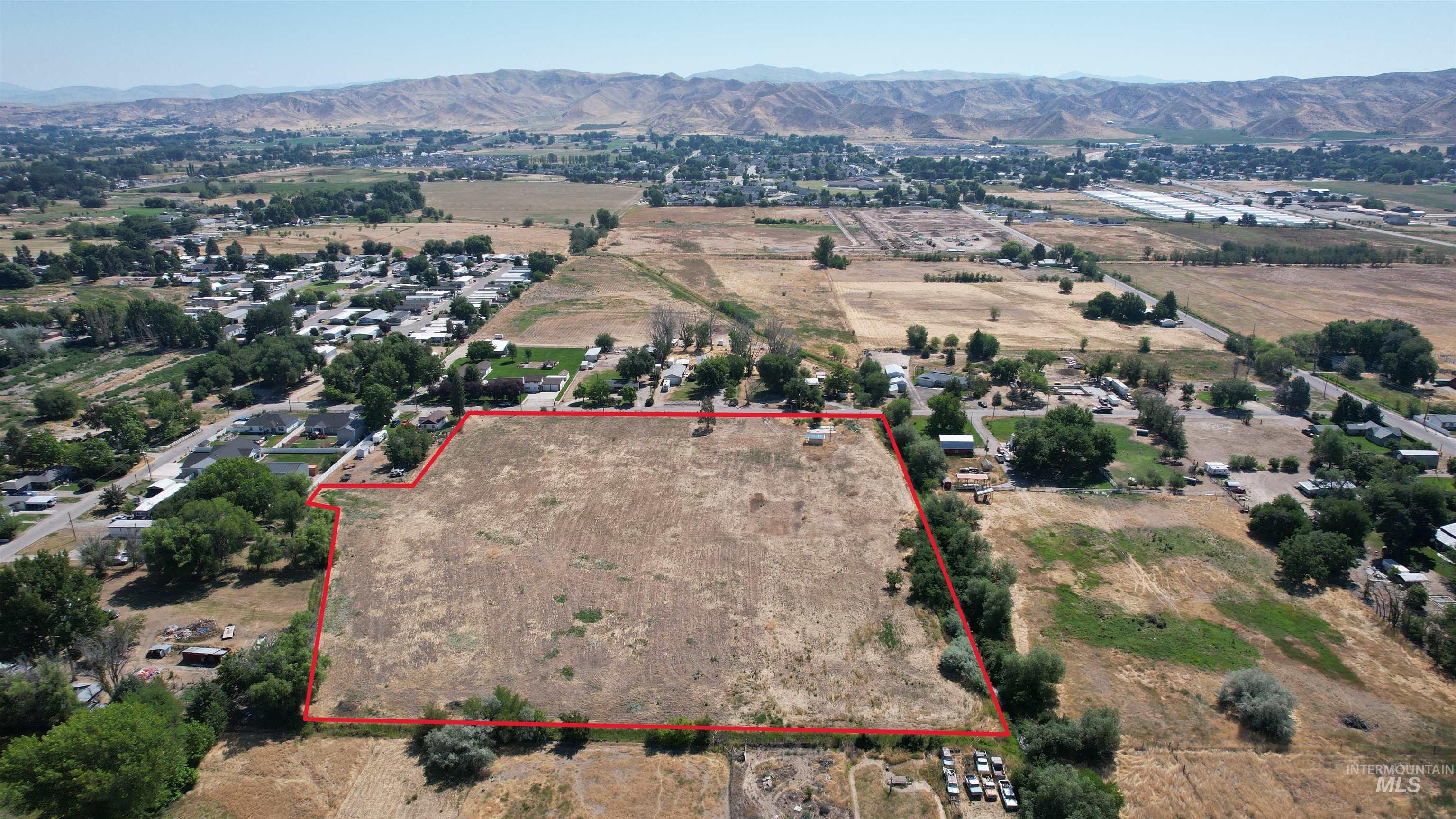 921 S Moffatt Property Photo