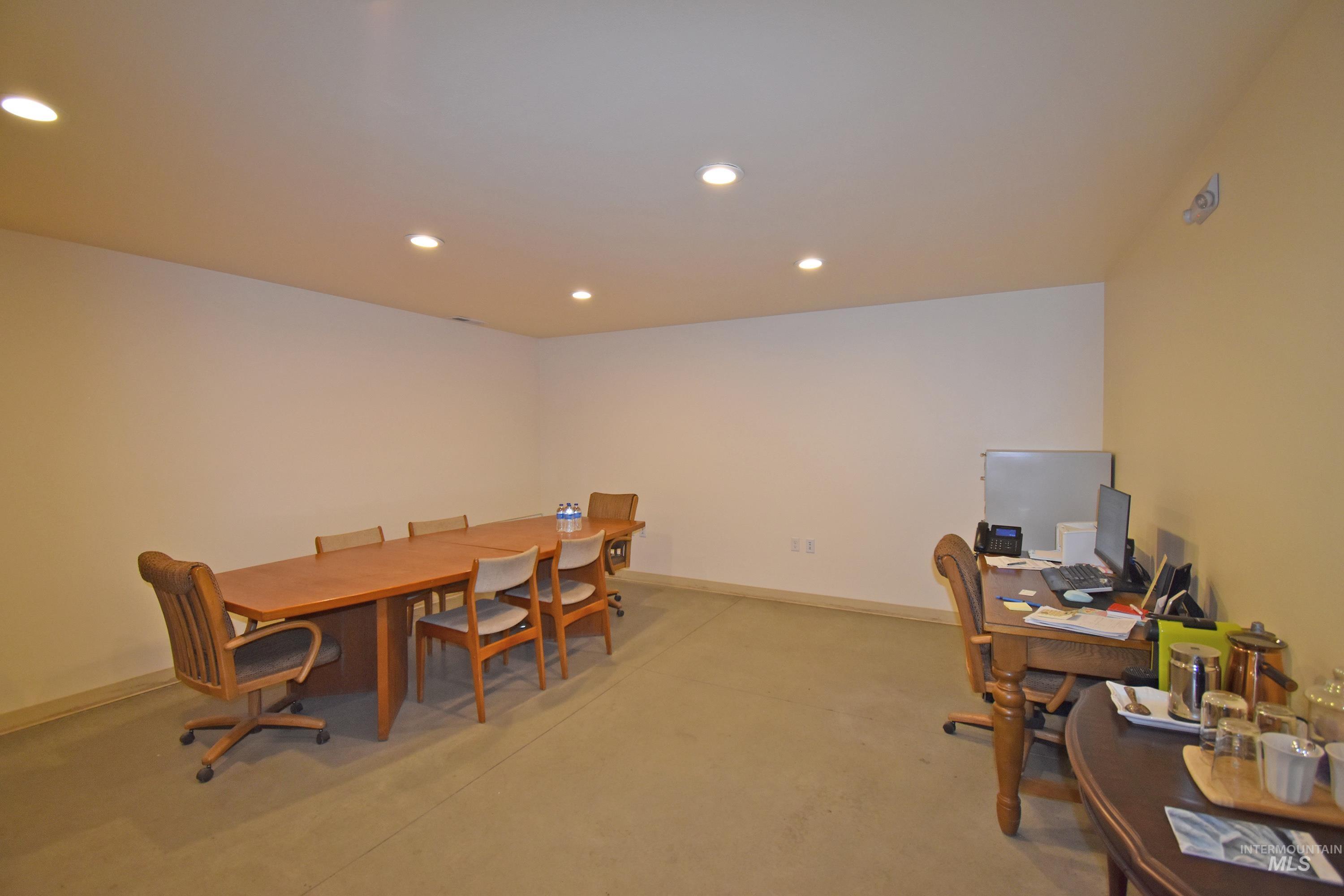 1345 Port Drive Property Photo 27