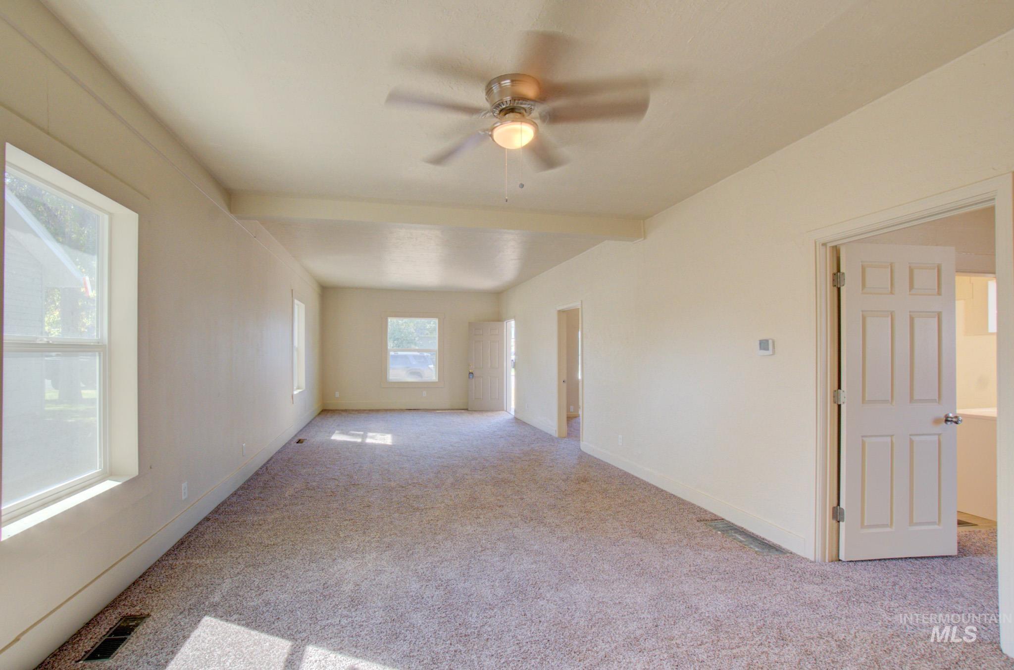 444 3rd Ave N Property Photo 15
