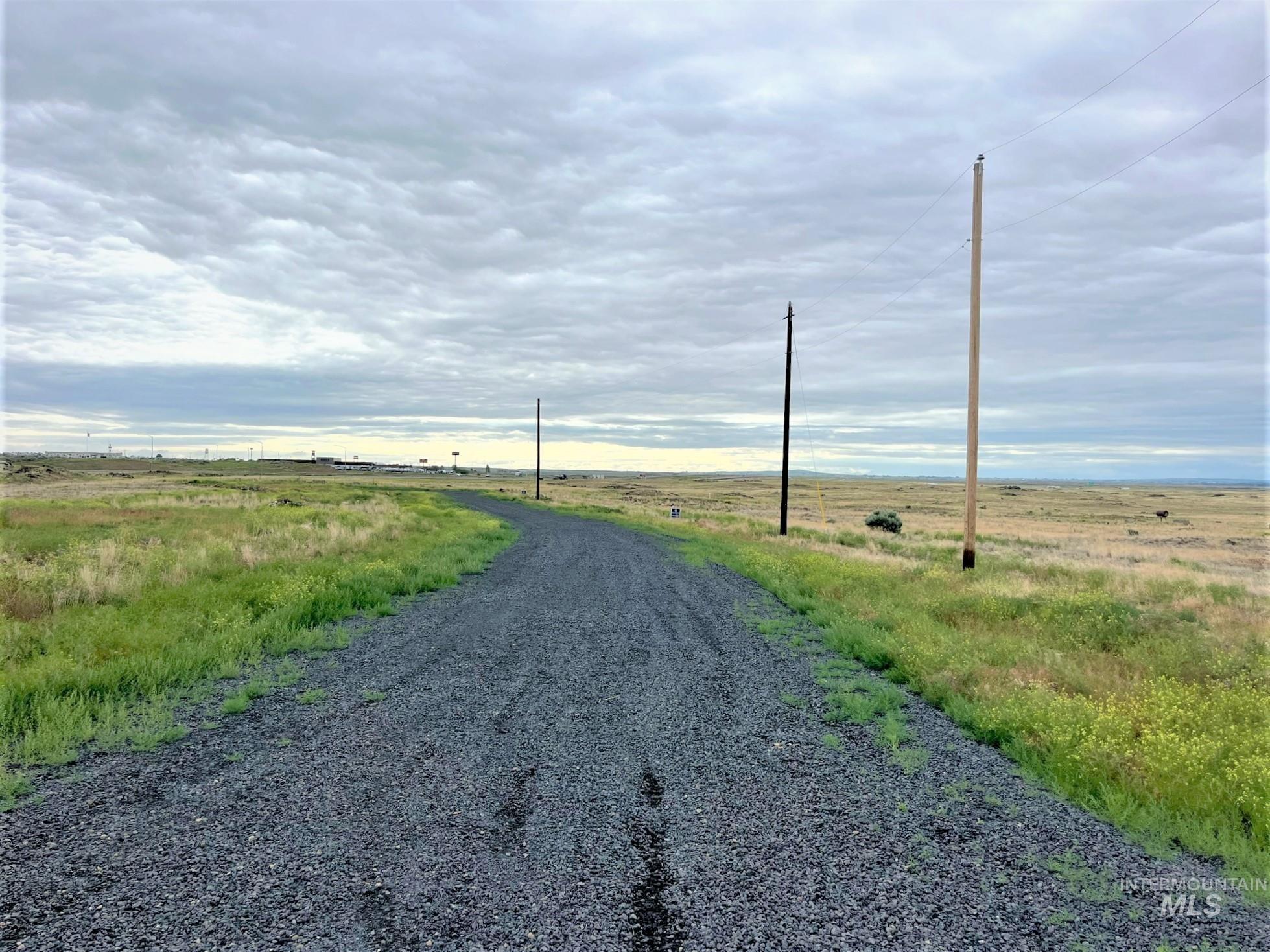 Lot 1 Bk 1 Pioneer Mountain Loop Property Photo 1
