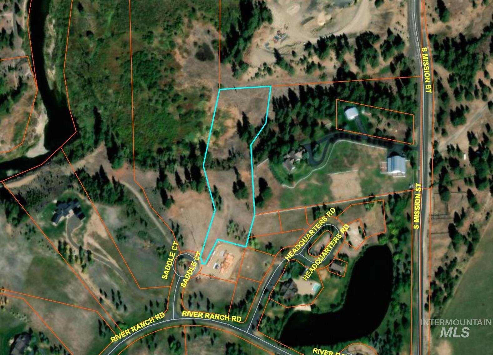 105 Saddle Court Property Photo 1