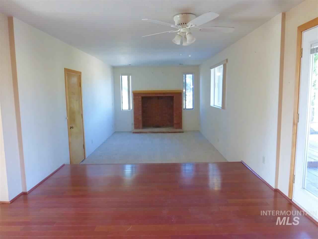 76 N Happy Valley Road Property Photo 7