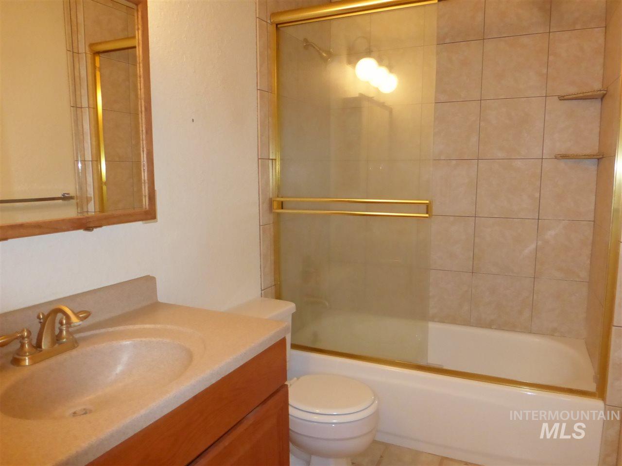 76 N Happy Valley Road Property Photo 14
