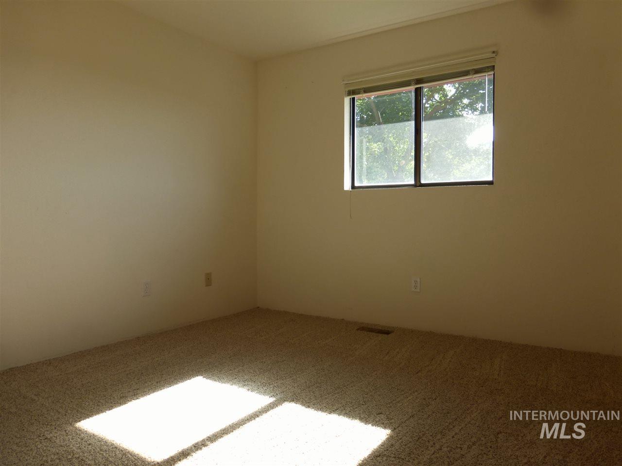 76 N Happy Valley Road Property Photo 15