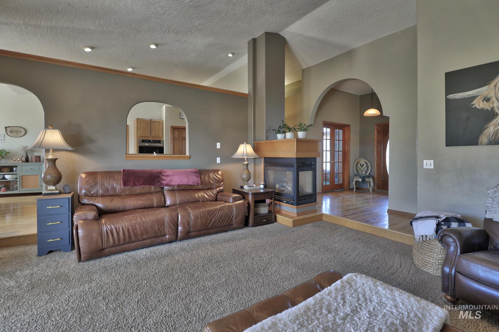 8815 Lake Shore Dr Property Photo 12