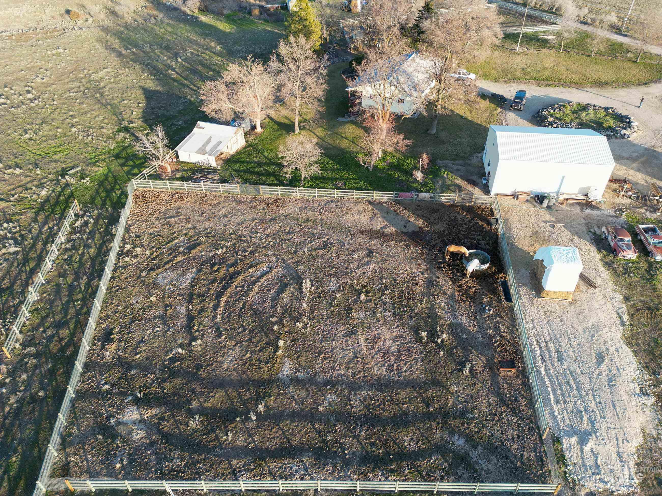 4001 S Eagle Road Property Photo 43